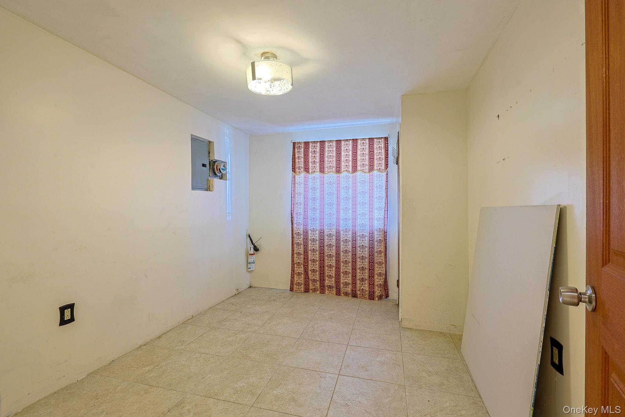 Single Family 223rd Bronx, NY 10466, MLS-969557-9