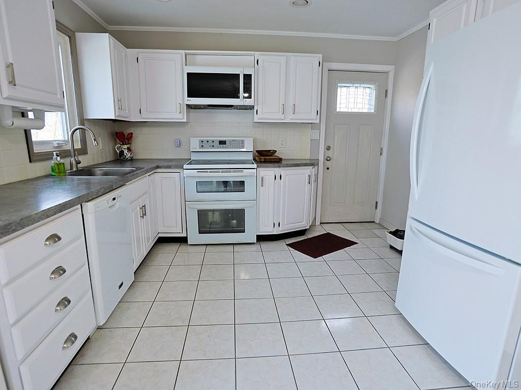 Single Family Sunrise  Orange County, NY 10924, MLS-969565-16