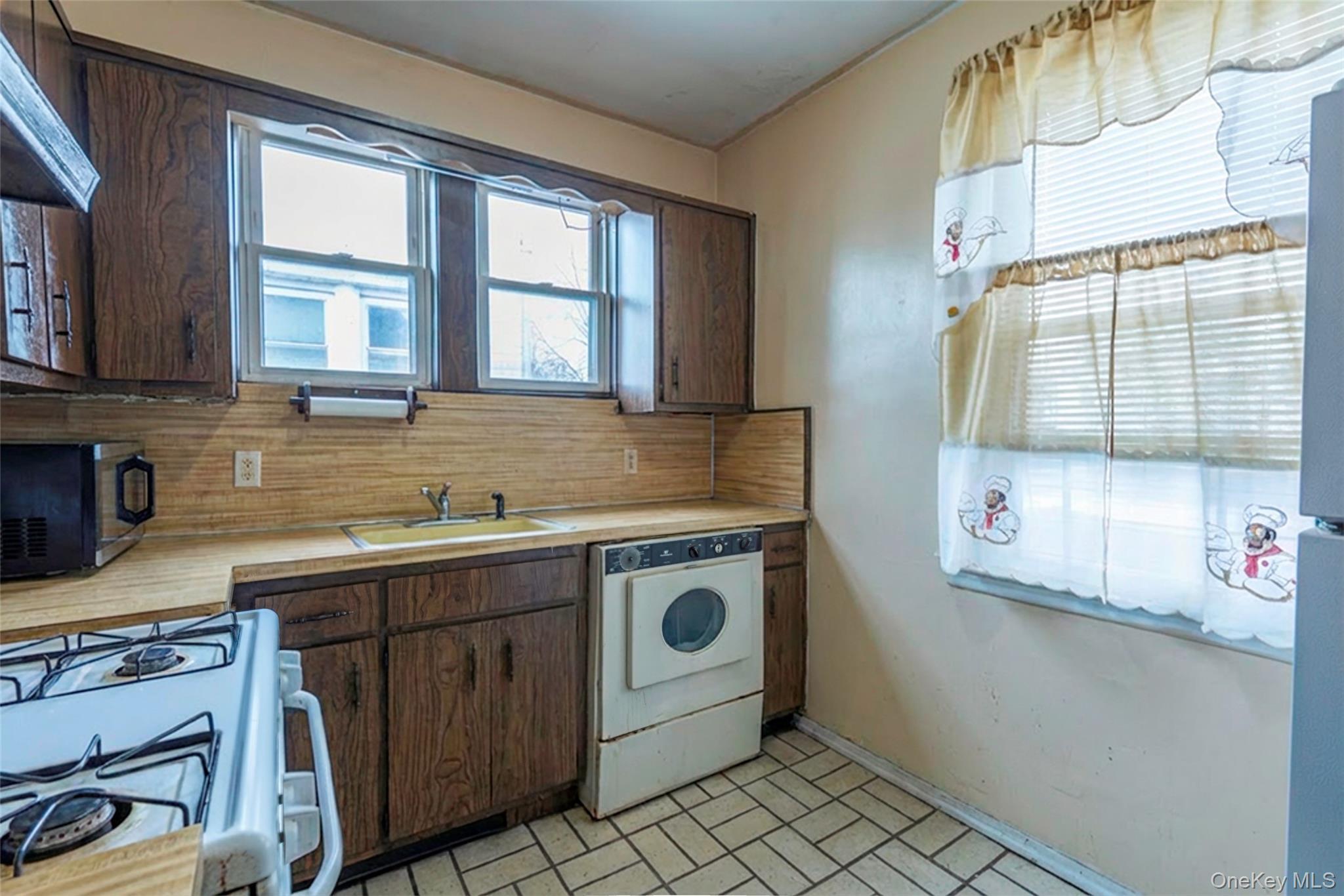 Single Family 106th  Queens, NY 11433, MLS-969570-26