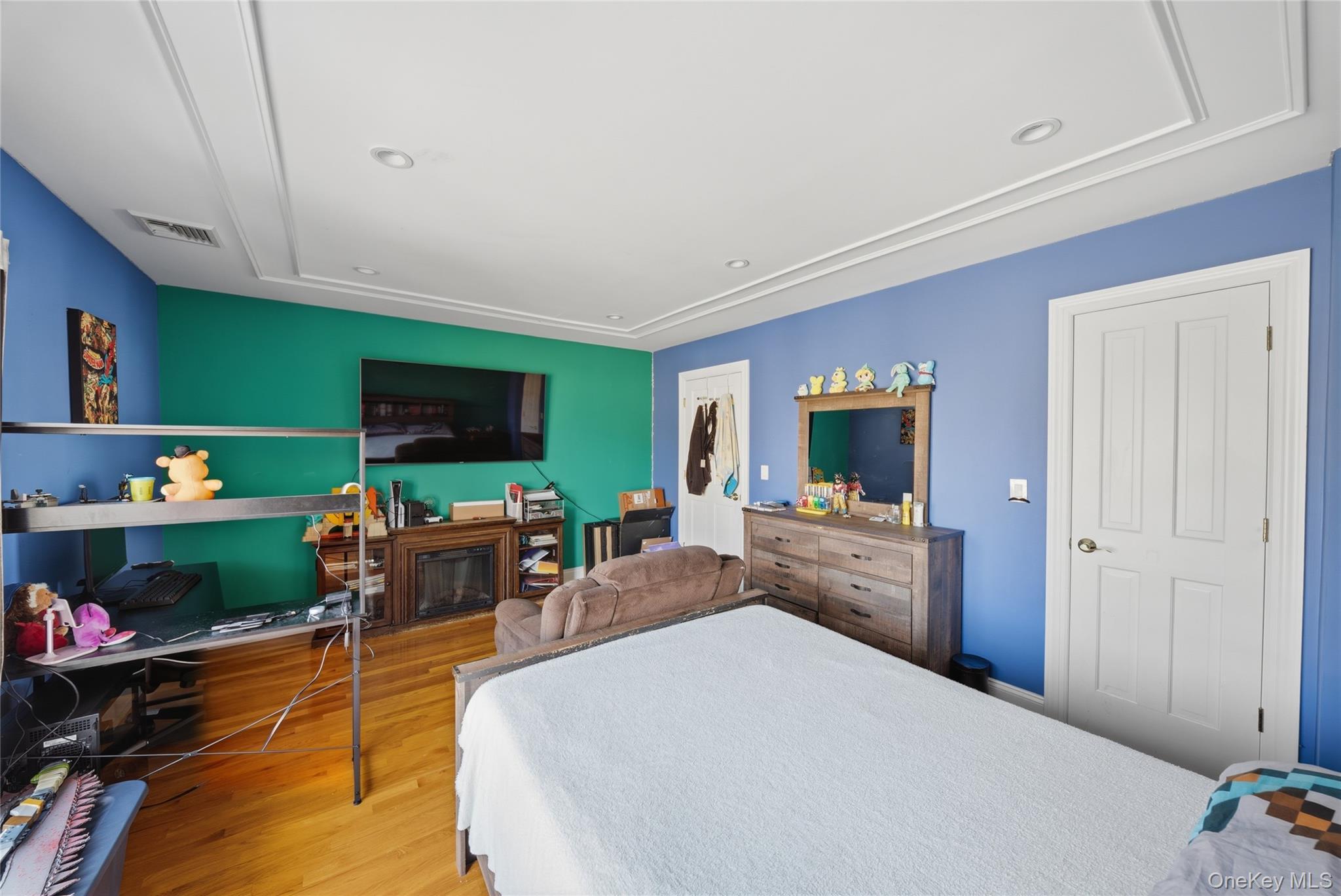 Single Family 11th  Queens, NY 11357, MLS-969574-19