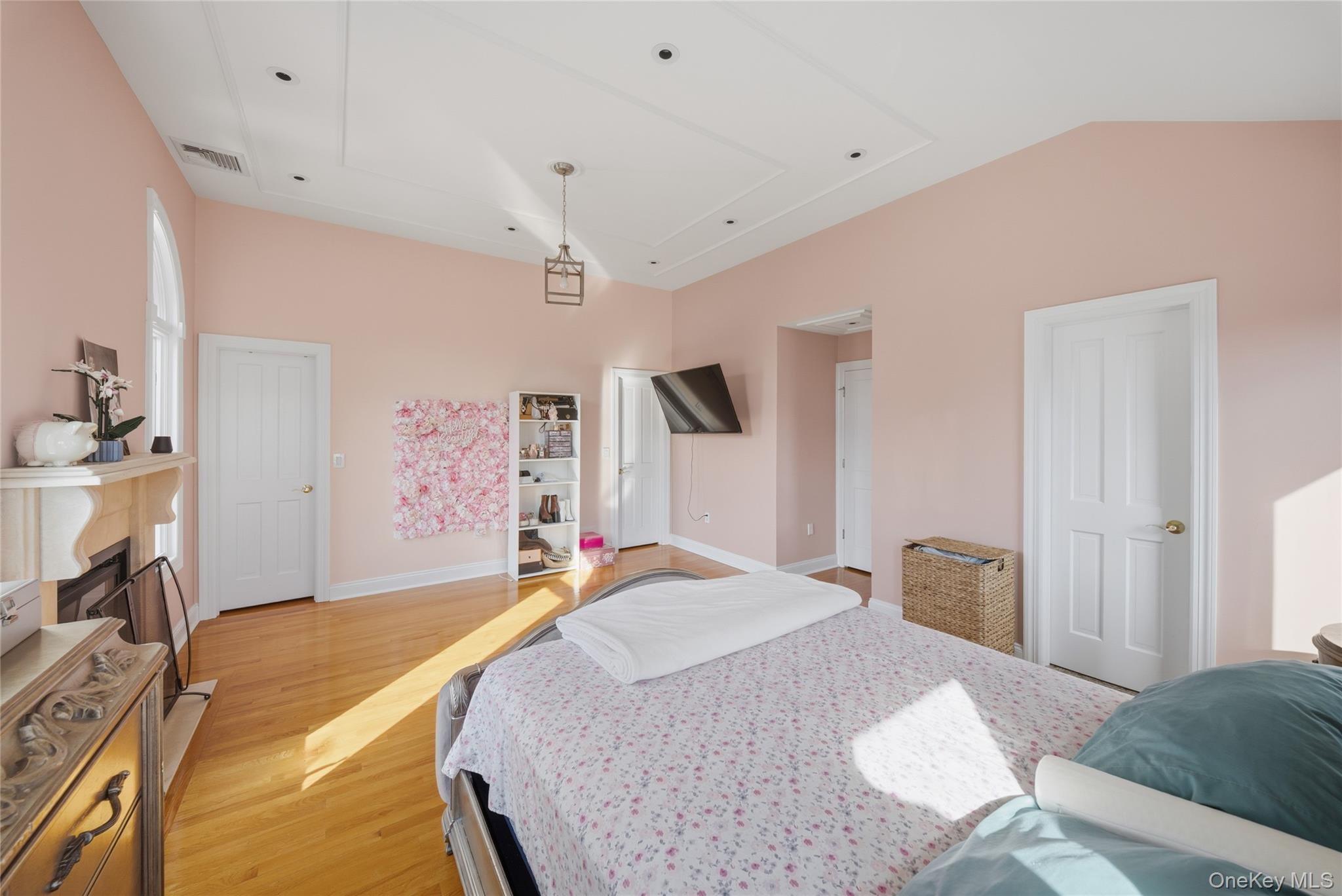 Single Family 11th  Queens, NY 11357, MLS-969574-20