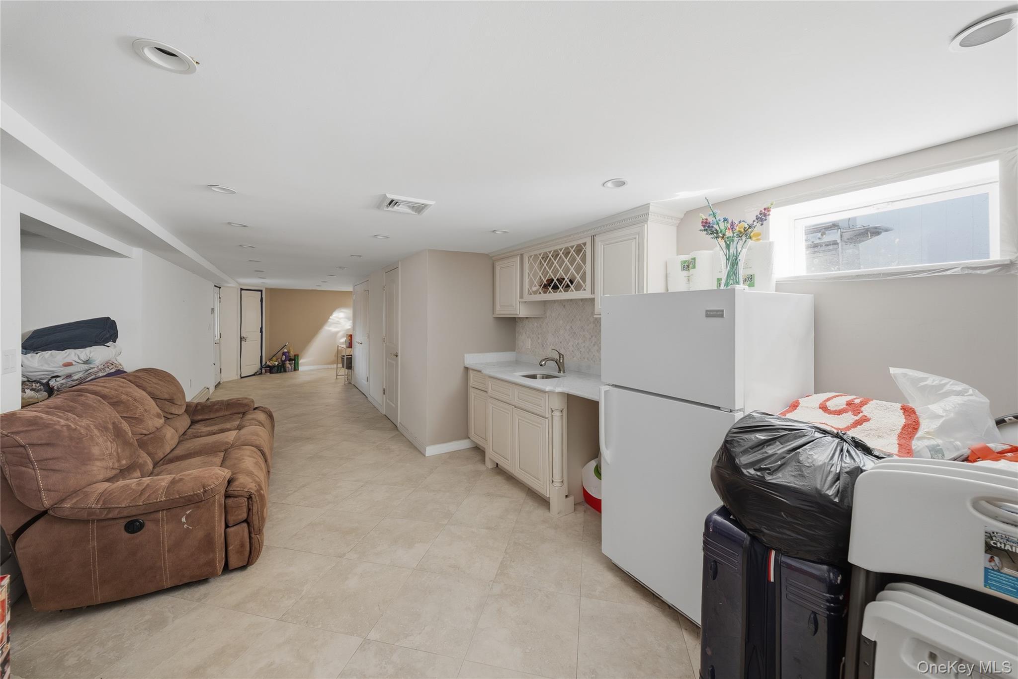 Single Family 11th  Queens, NY 11357, MLS-969574-22