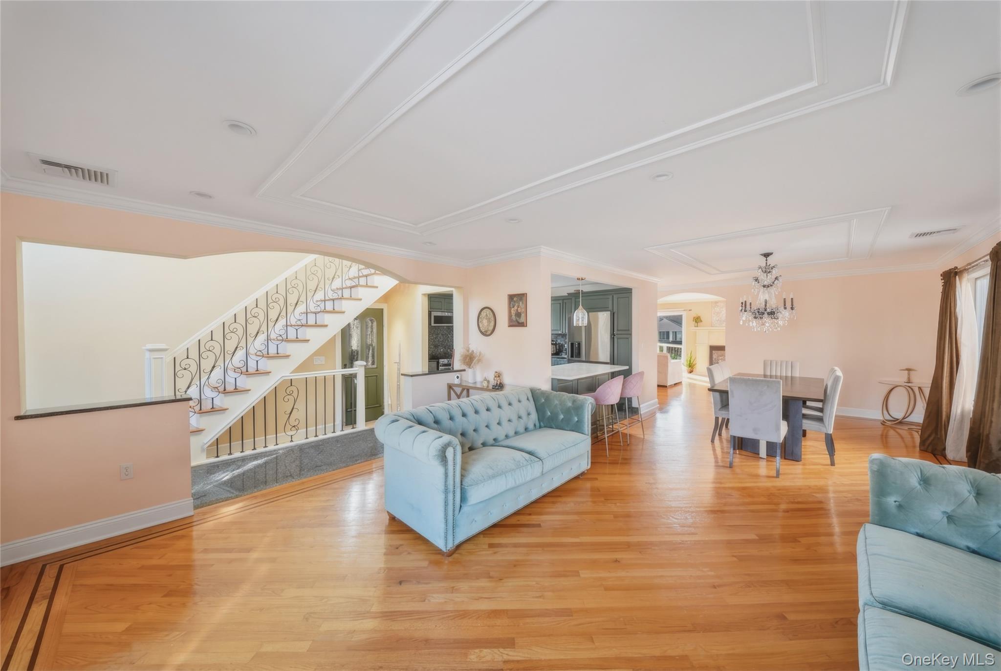 Single Family 11th  Queens, NY 11357, MLS-969574-5