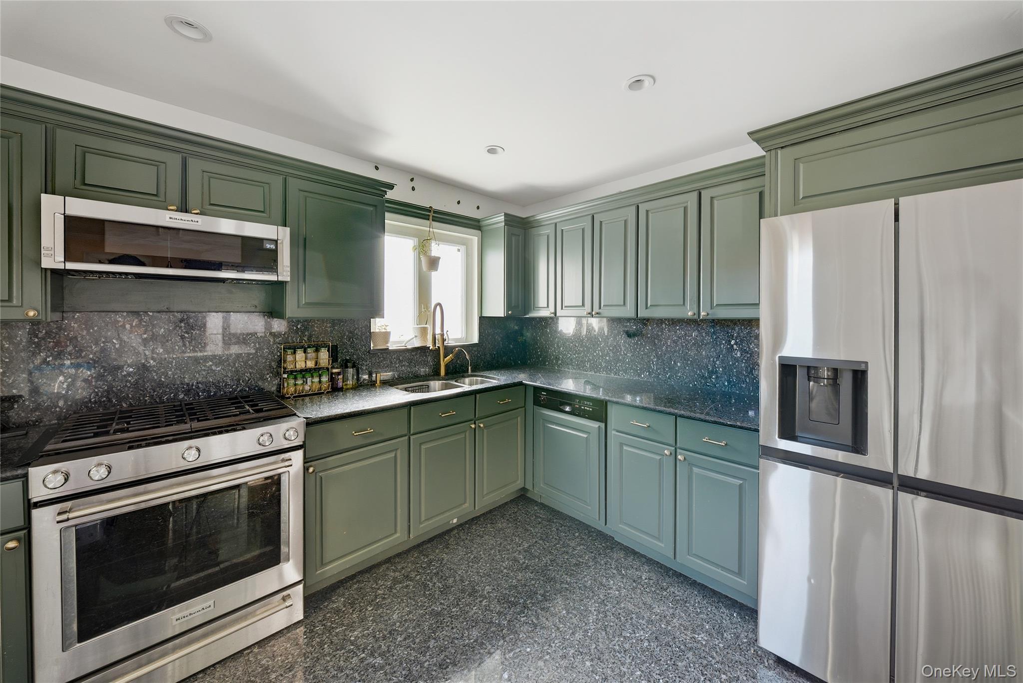 Single Family 11th  Queens, NY 11357, MLS-969574-8