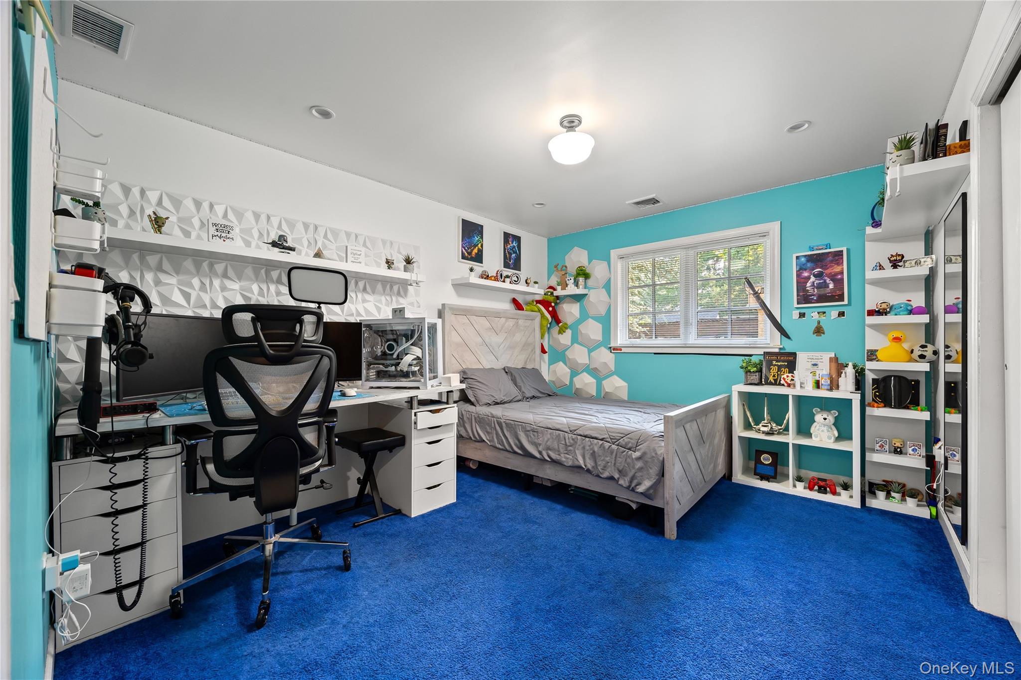 Single Family Beverly  Queens, NY 11363, MLS-969583-25