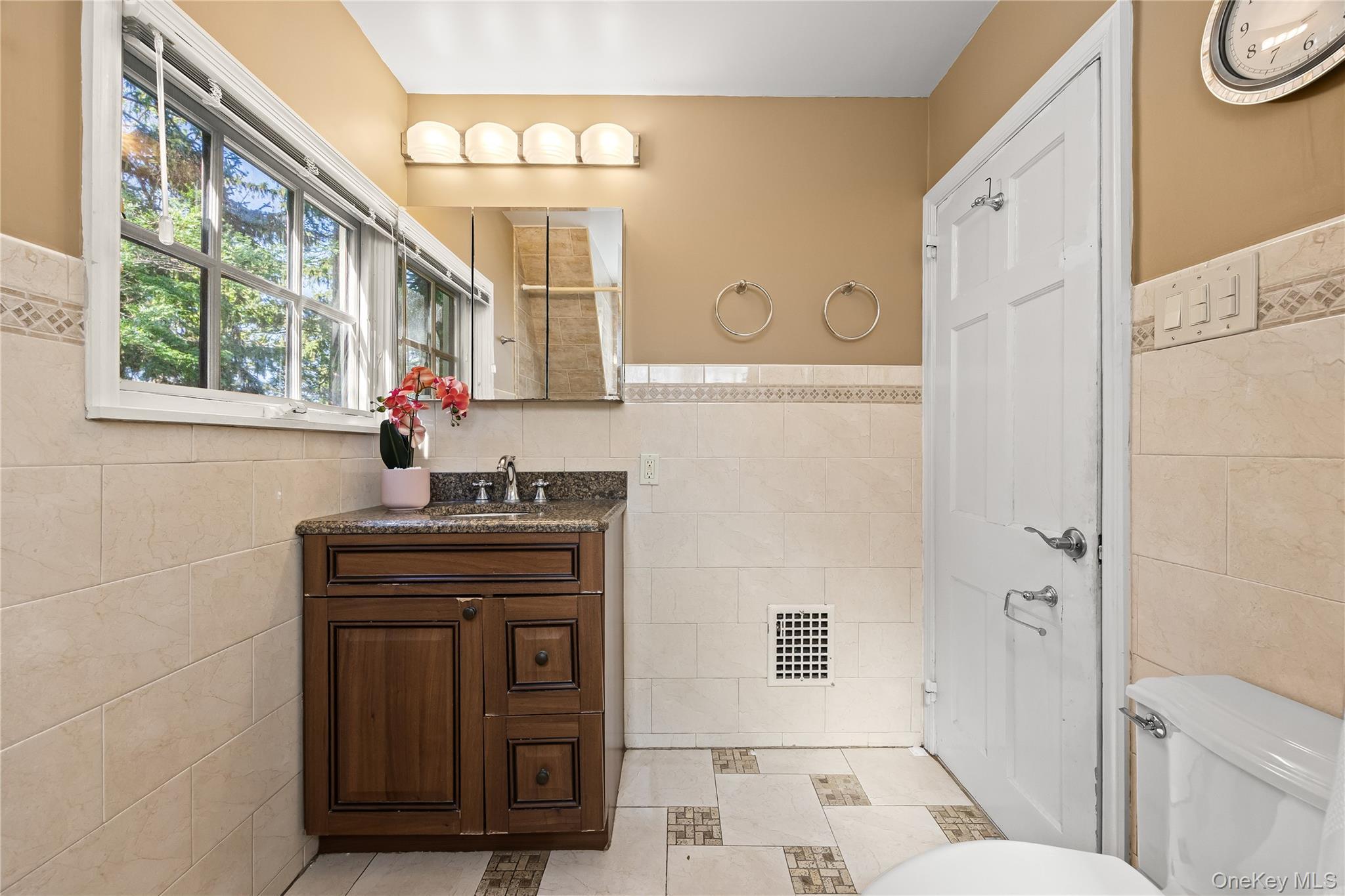 Single Family Beverly  Queens, NY 11363, MLS-969583-35