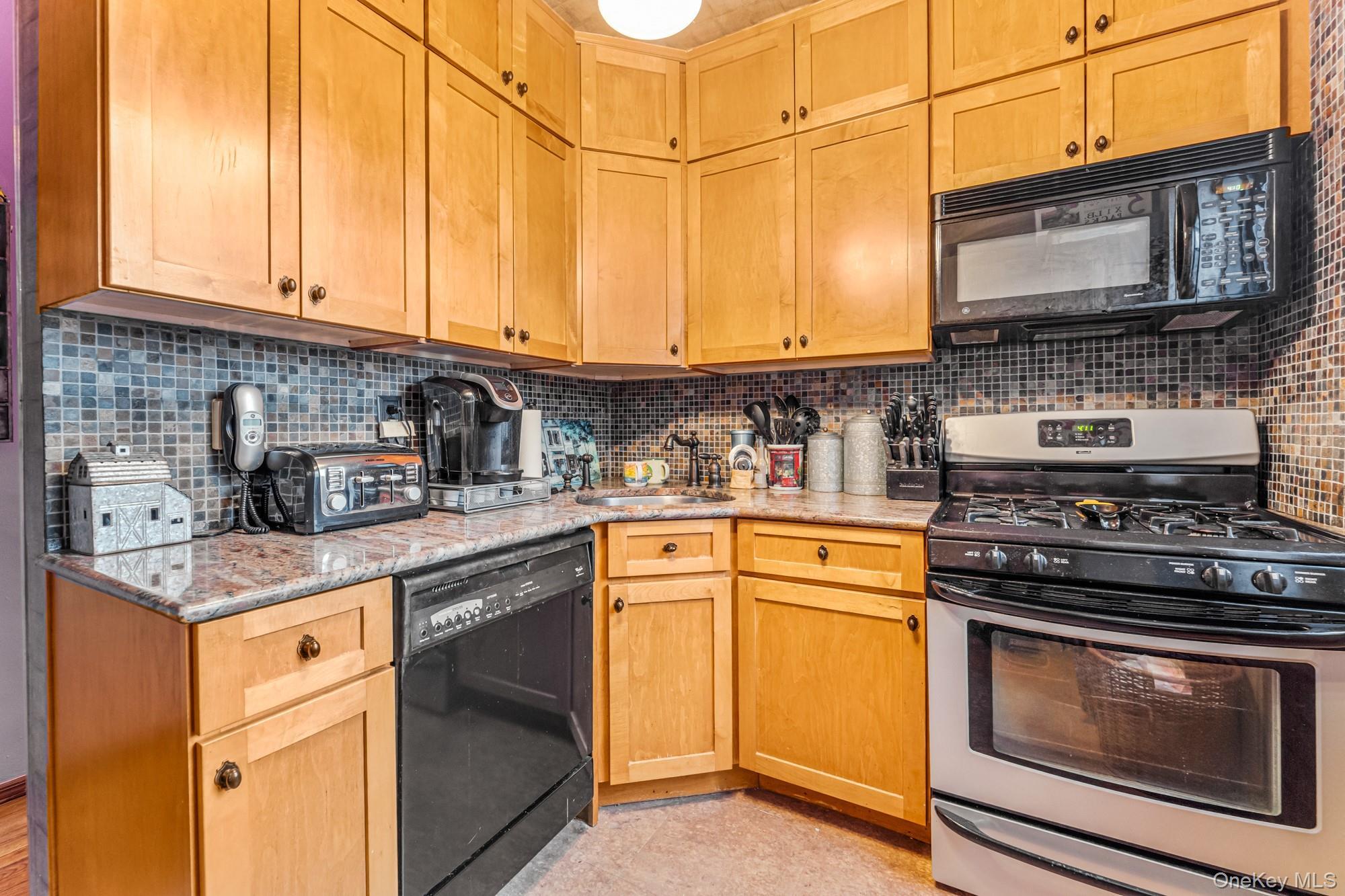 Coop 28 Ave  Queens, NY 11354, MLS-969587-16