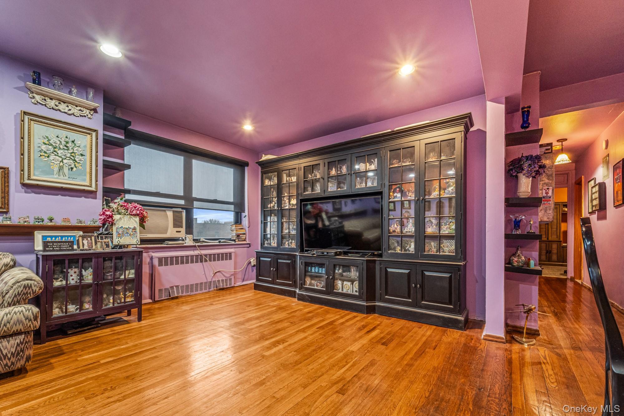 Coop 28 Ave  Queens, NY 11354, MLS-969587-2