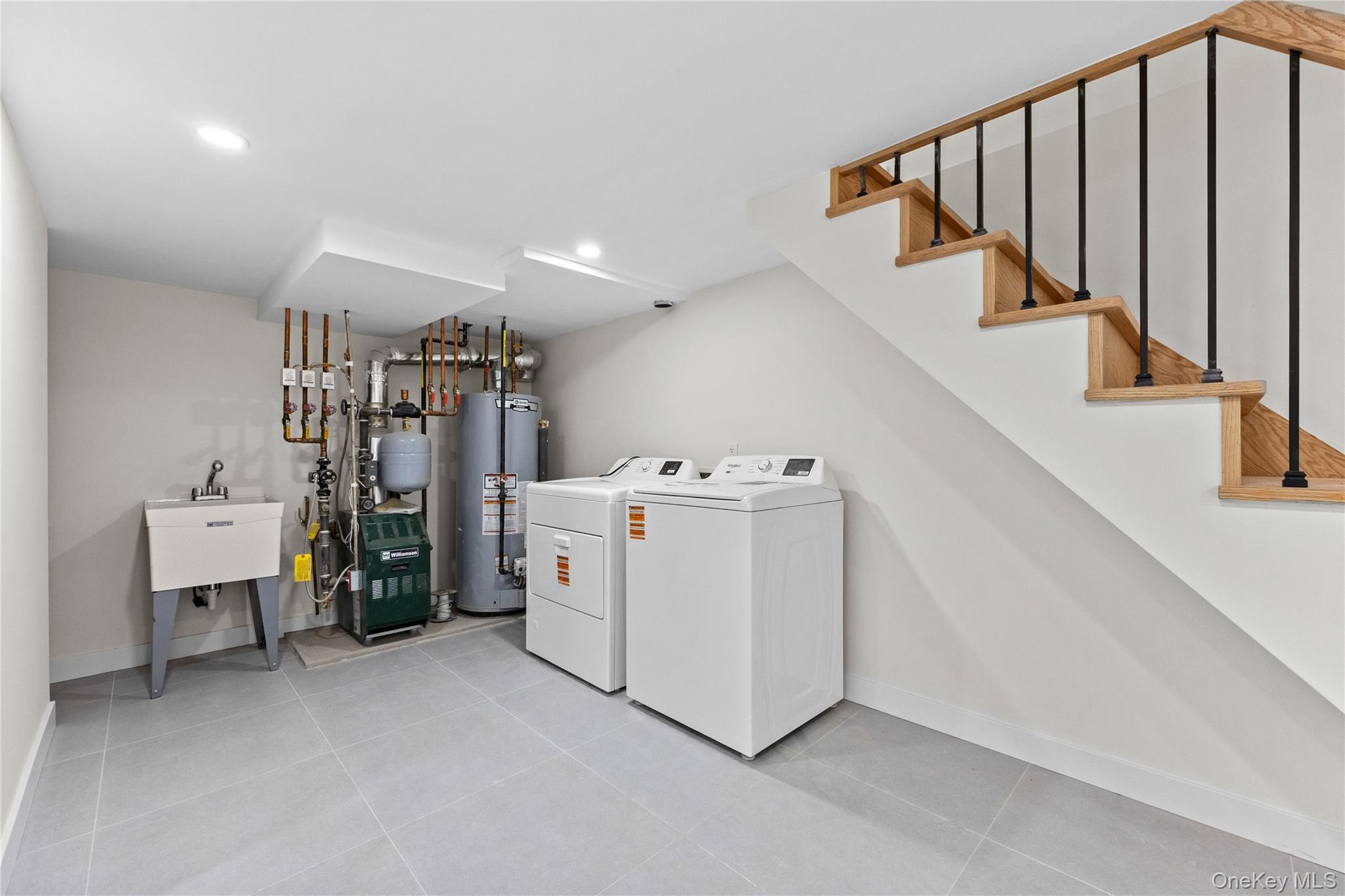 Single Family Jordan  Queens, NY 11358, MLS-969604-9