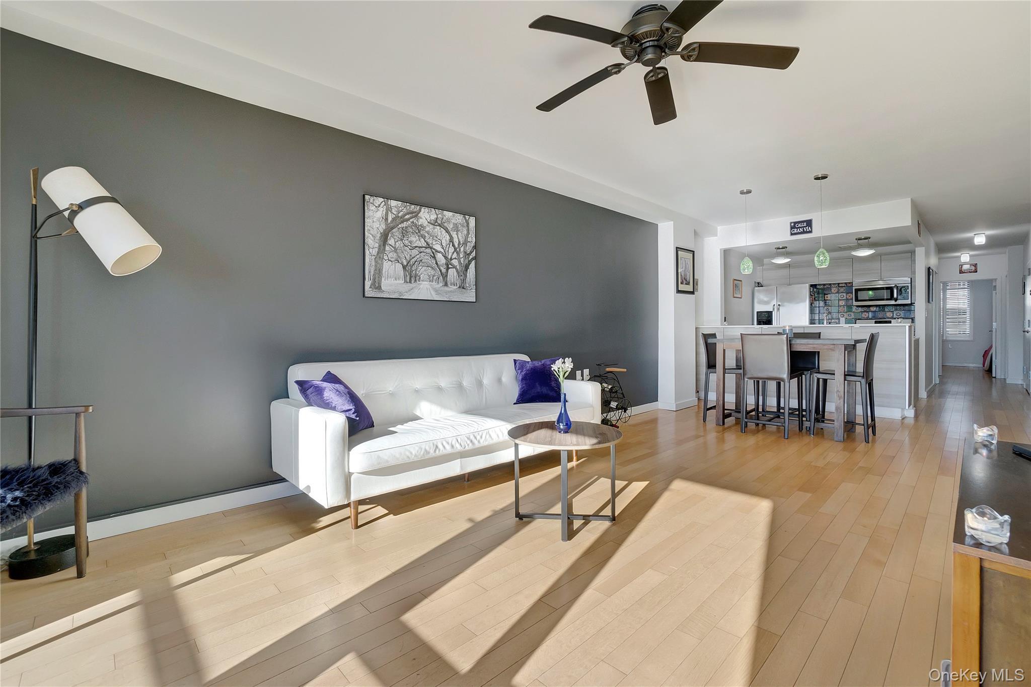 Condo Shore Front  Queens, NY 11693, MLS-969608-4