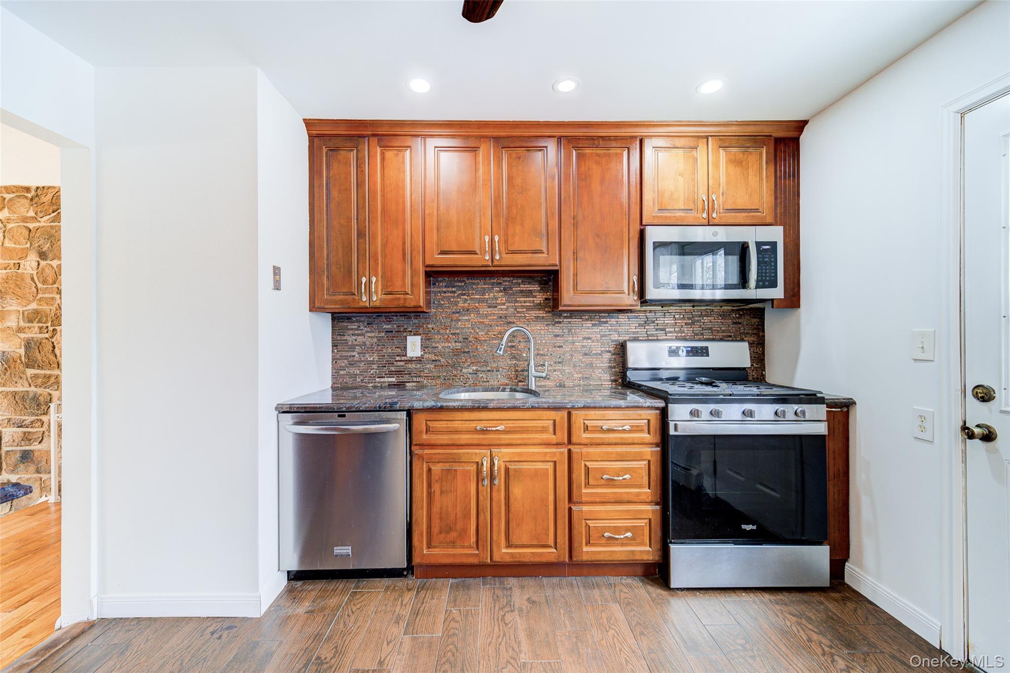 Single Family Philo Street  Orange County, NY 12553, MLS-969616-13