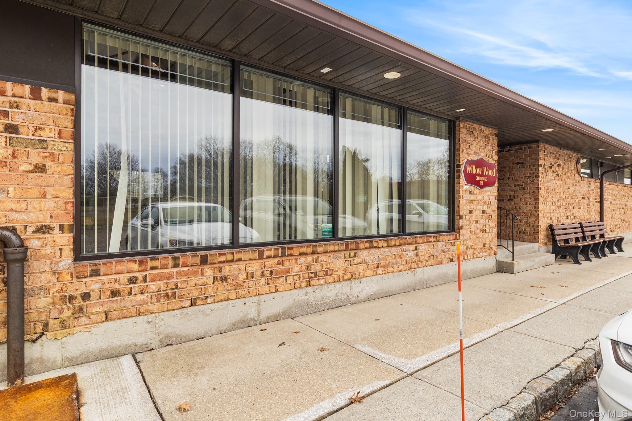 Condo Aspen Nassau County, NY 11793, MLS-969635-15