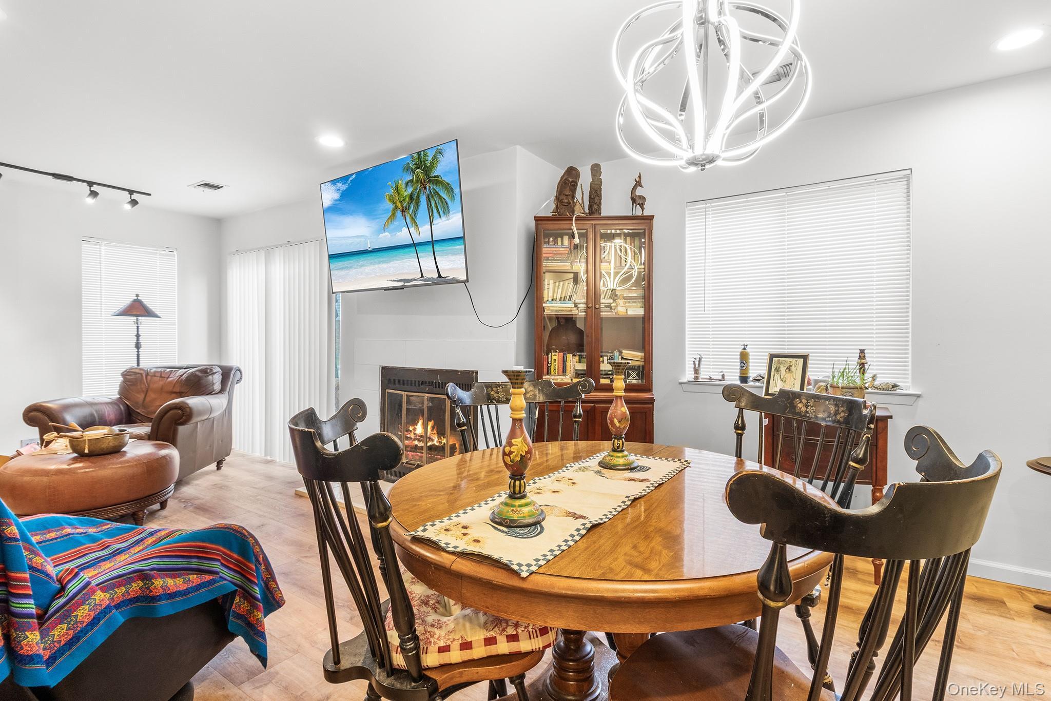 Condo Aspen Nassau County, NY 11793, MLS-969635-5