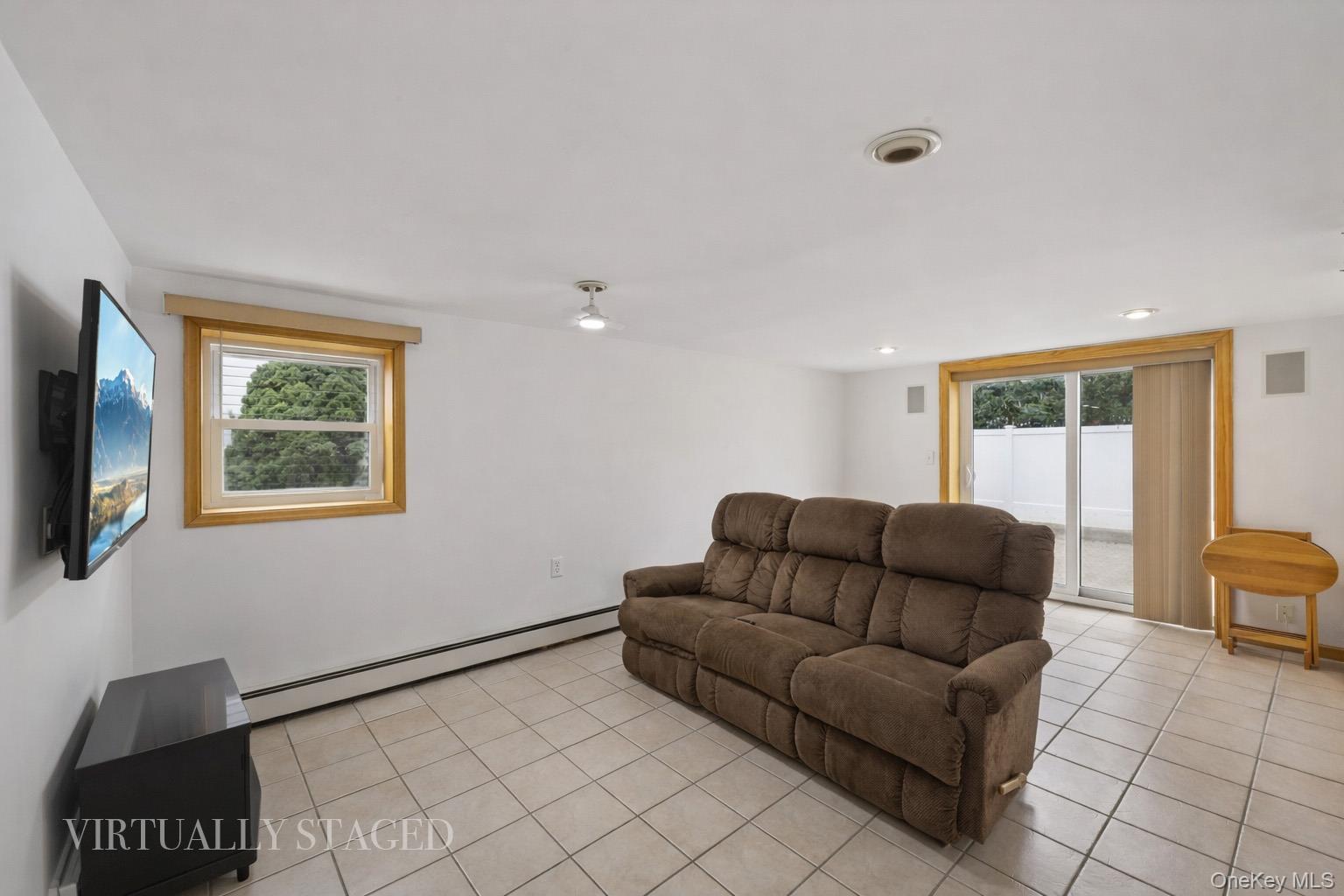 Single Family Lee  Suffolk County, NY 11702, MLS-969643-17