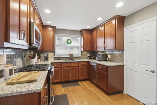 Single Family Dupont  Orange County, NY 12550, MLS-969649-20