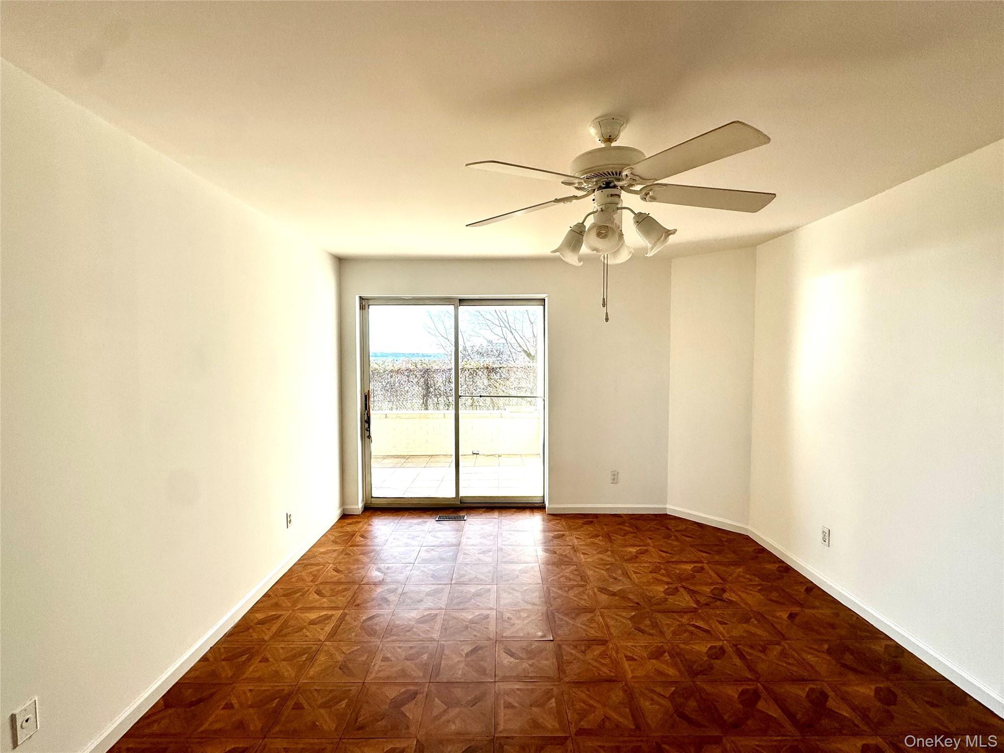 Condo Schofield  Bronx, NY 10464, MLS-969651-5