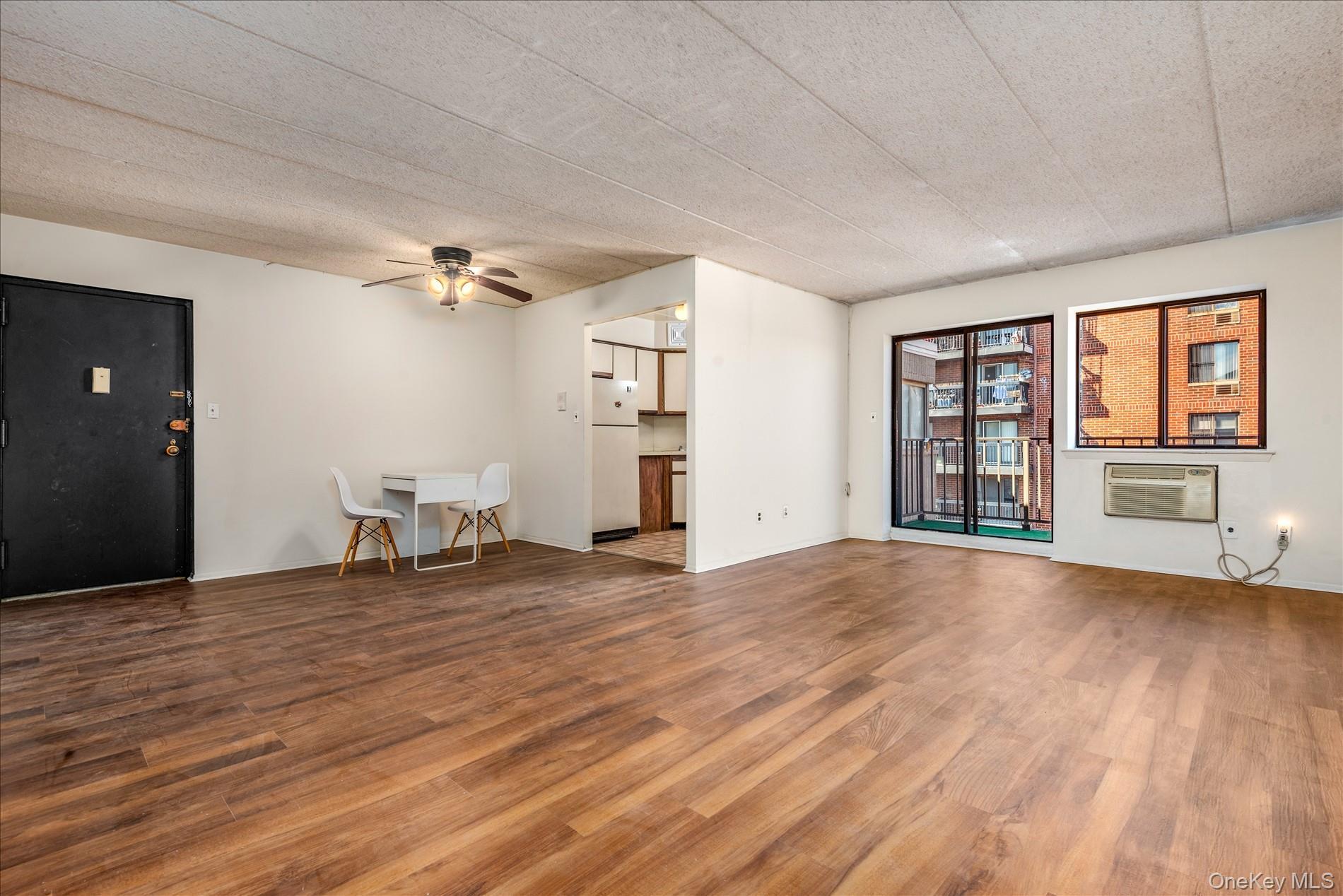 Condo 35th  Queens, NY 11354, MLS-969669-6