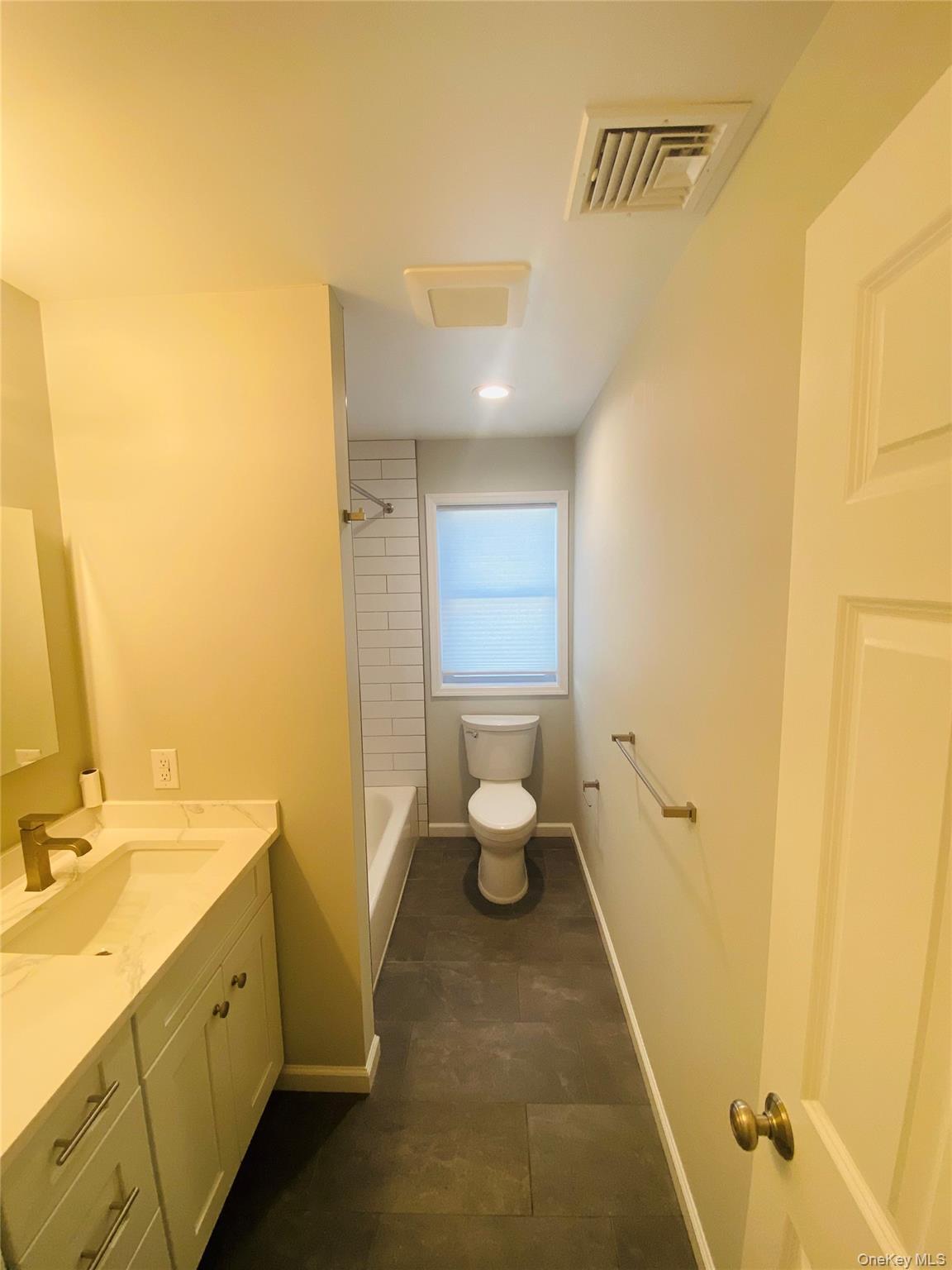 Single Family Center  Orange County, NY 10928, MLS-969682-10