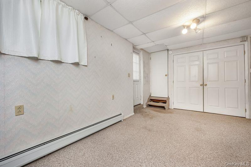 Single Family Oakleigh  Suffolk County, NY 11933, MLS-969723-21