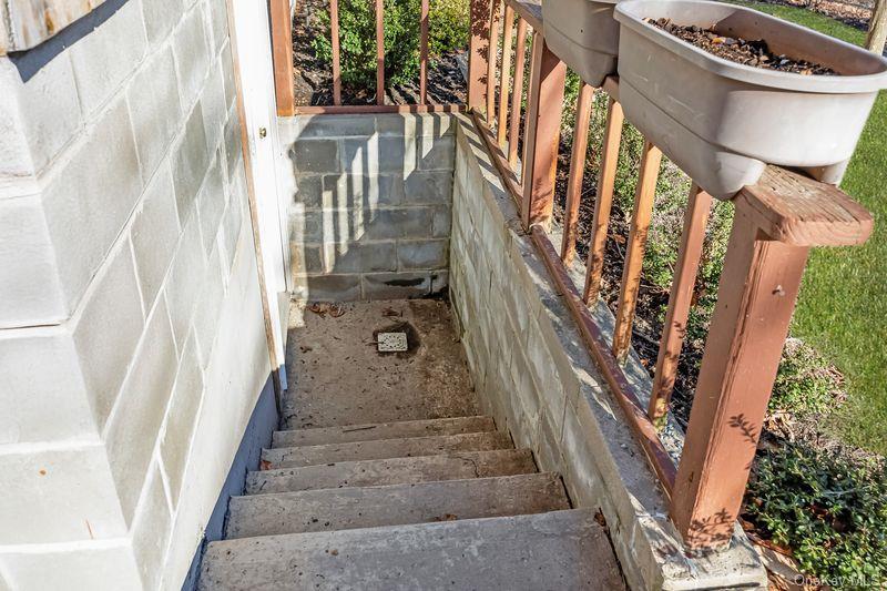 Single Family Oakleigh  Suffolk County, NY 11933, MLS-969723-26