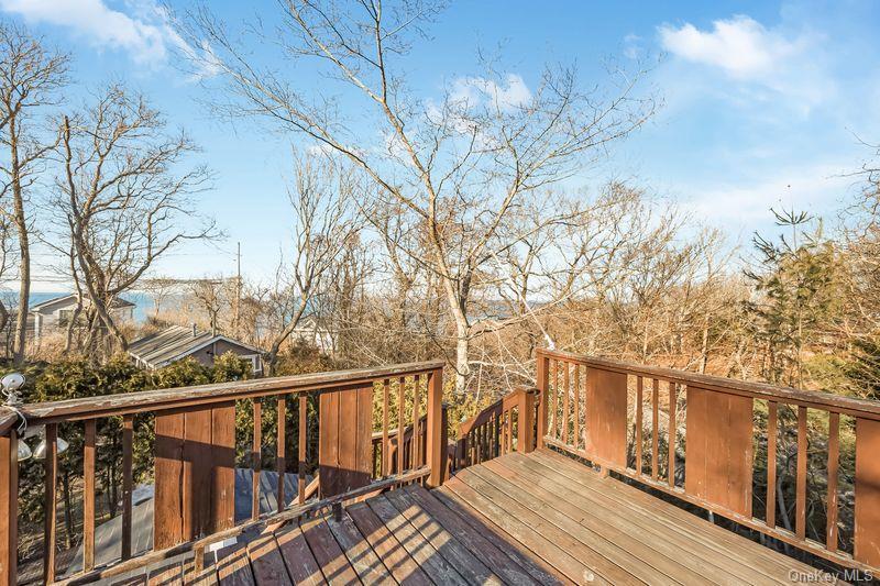 Single Family Oakleigh  Suffolk County, NY 11933, MLS-969723-32