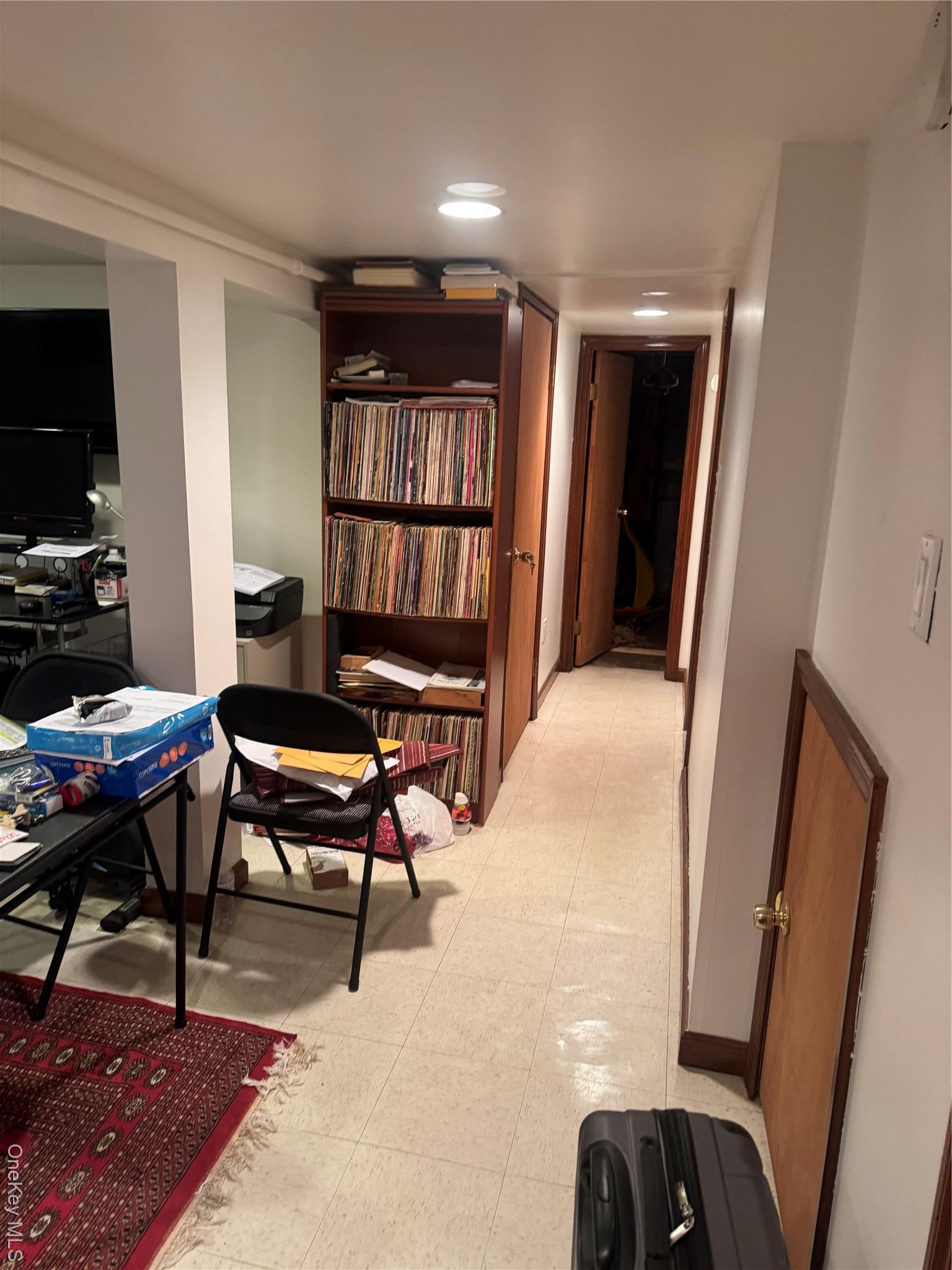 Single Family 221st  Queens, NY 11413, MLS-969733-8