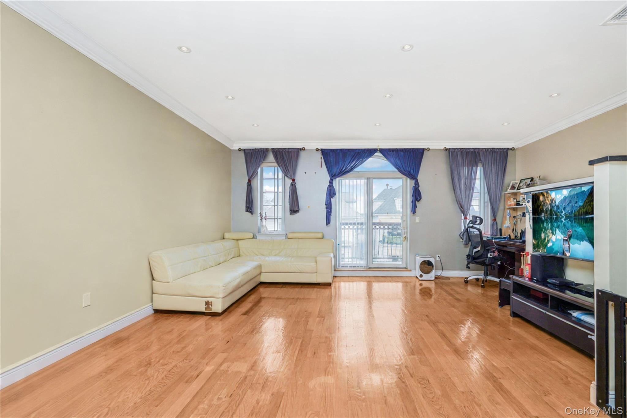 Condo Bay 16th  Brooklyn, NY 11214, MLS-969738-5