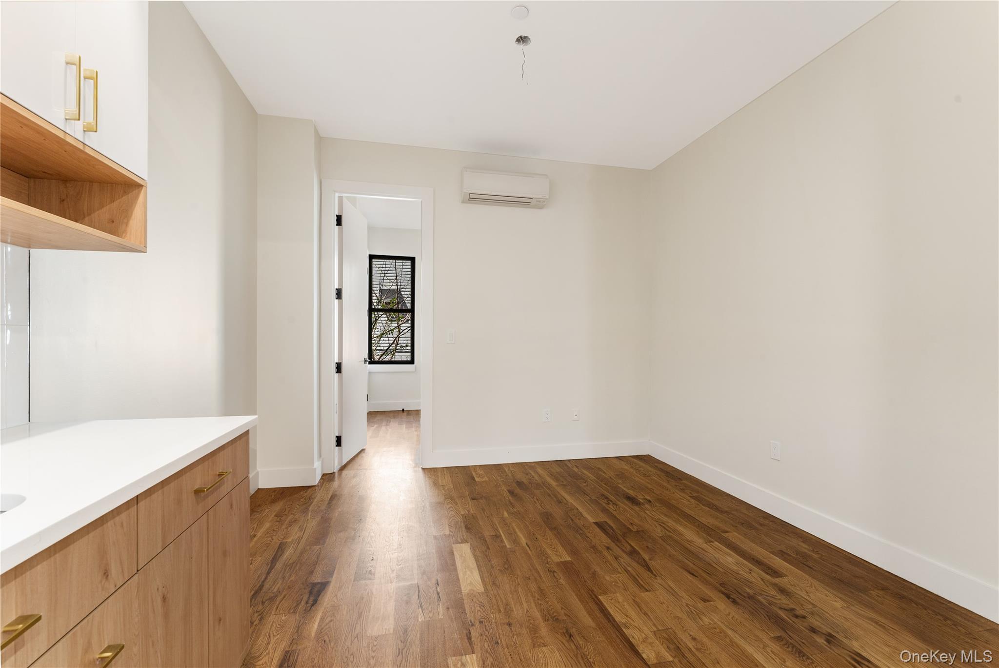 Commercial Sale Driggs Brooklyn, NY 11222, MLS-969749-8