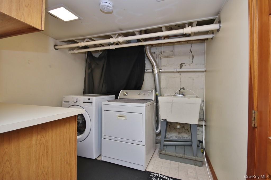 Single Family Harper Westchester County, NY 10548, MLS-969780-22