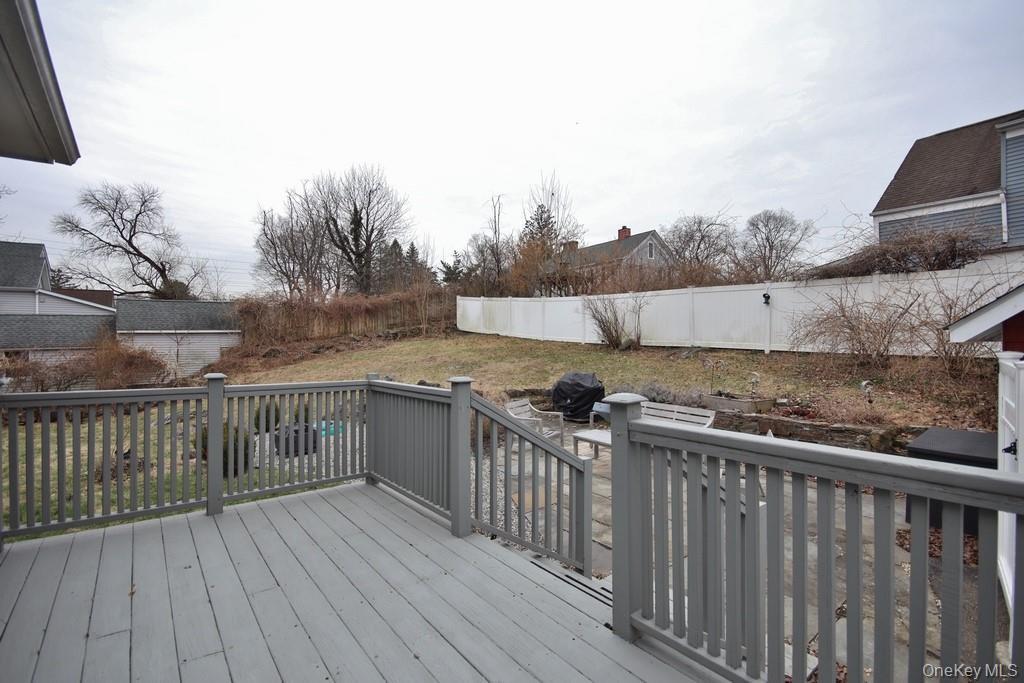 Single Family Harper Westchester County, NY 10548, MLS-969780-23