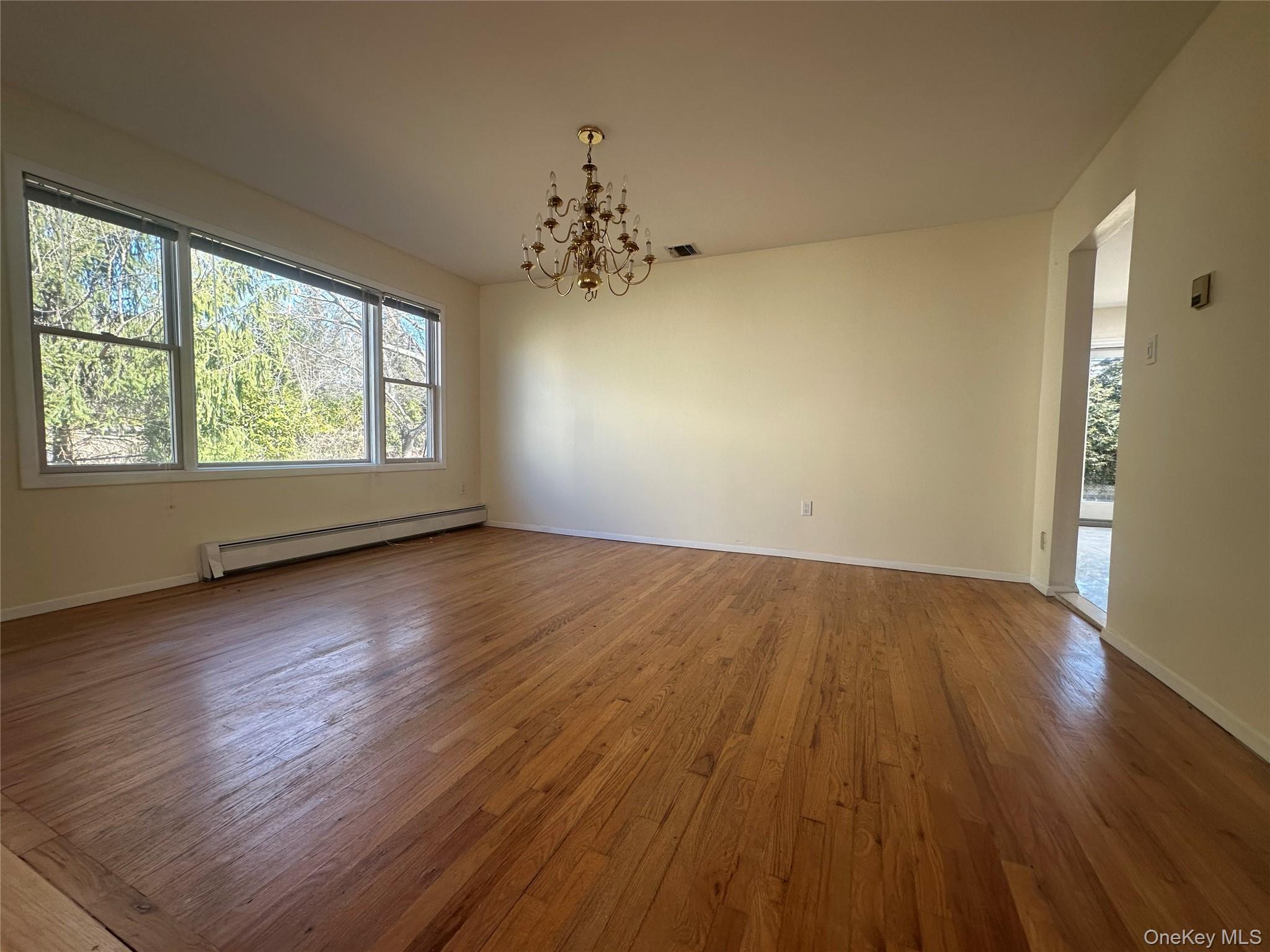 Single Family Woods Drive  Nassau County, NY 11576, MLS-969786-10