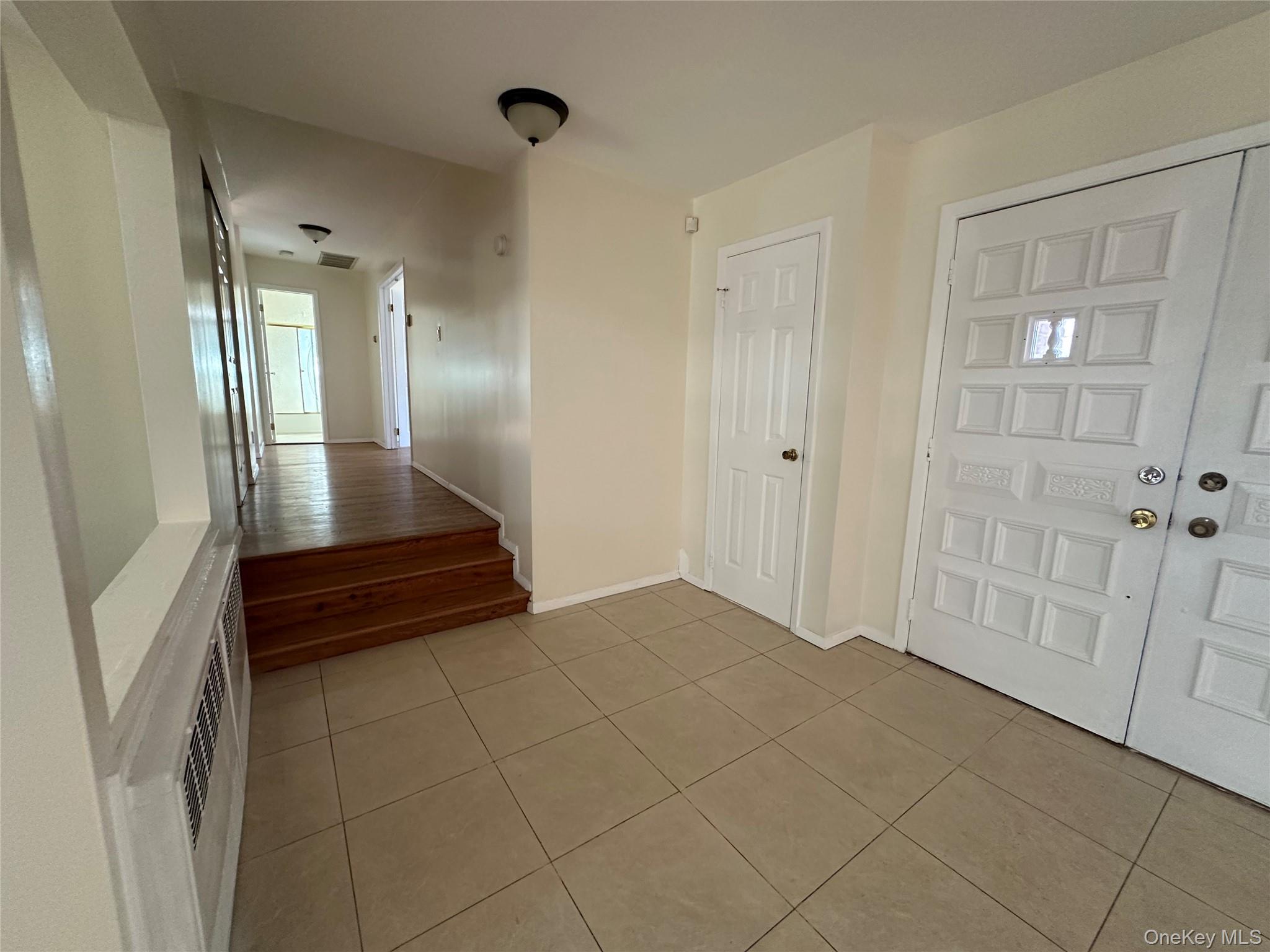 Single Family Woods Drive  Nassau County, NY 11576, MLS-969786-13