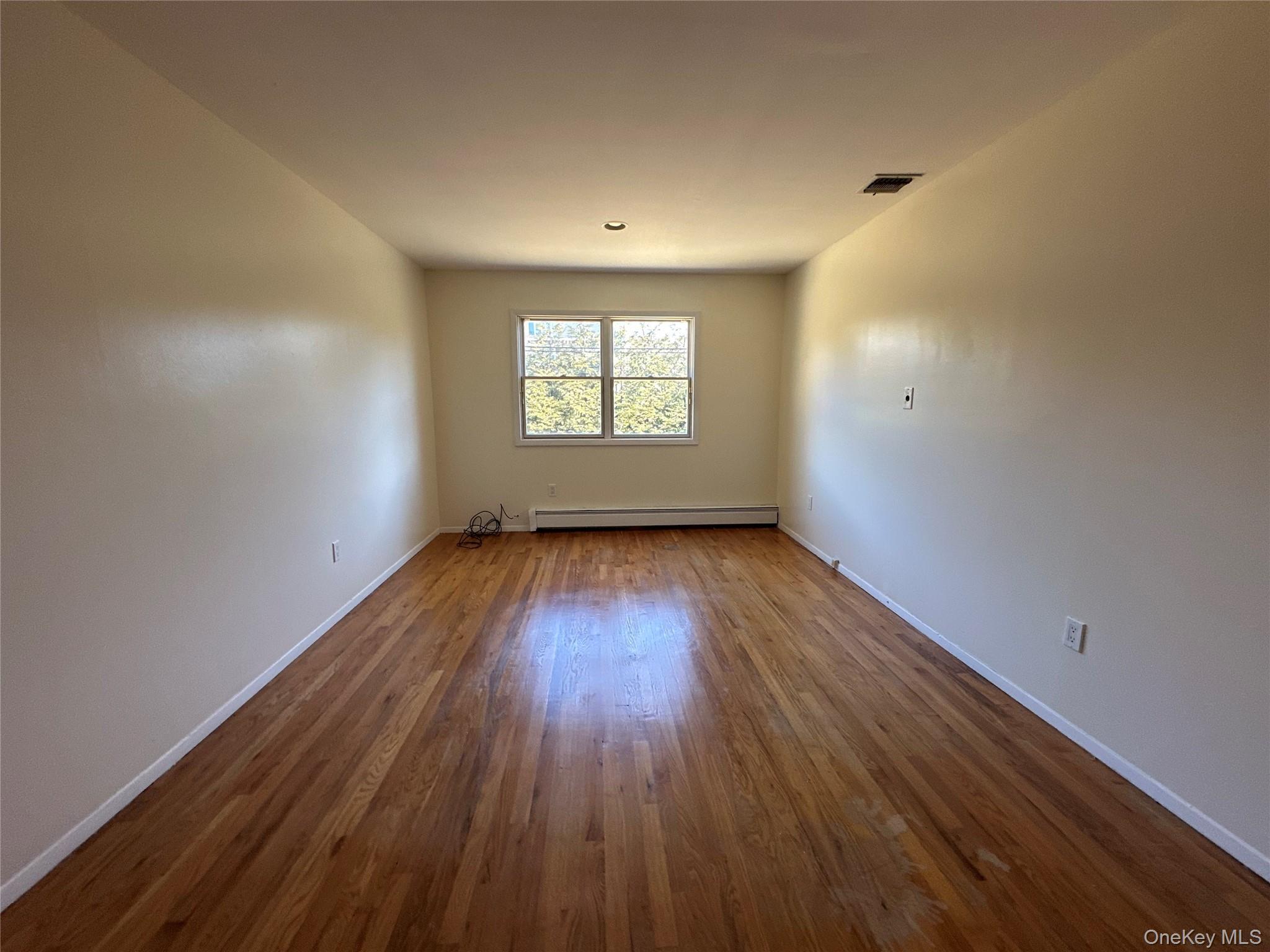 Single Family Woods Drive  Nassau County, NY 11576, MLS-969786-18