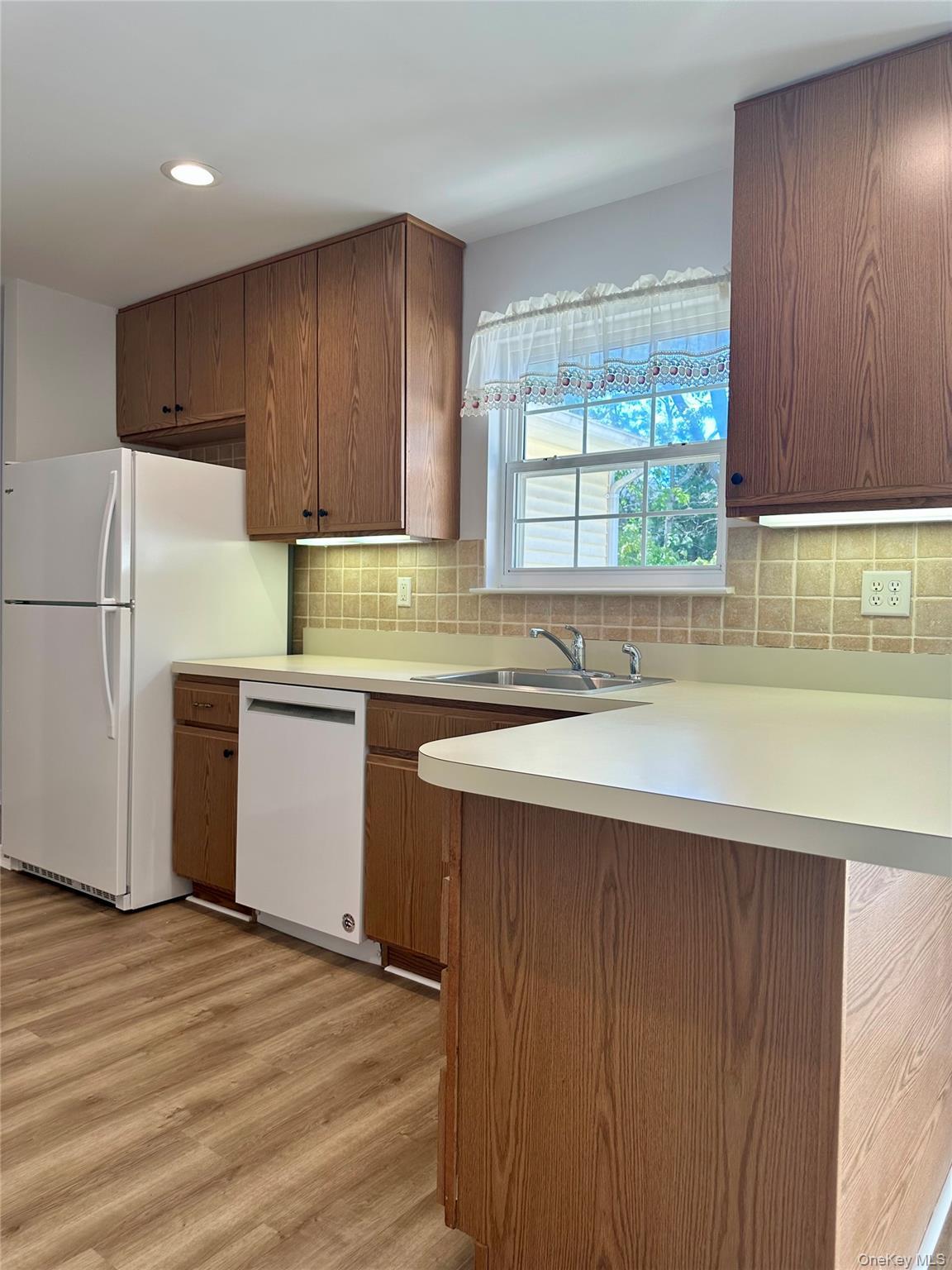 Condo Pebble Beach Suffolk County, NY 11901, MLS-969799-12