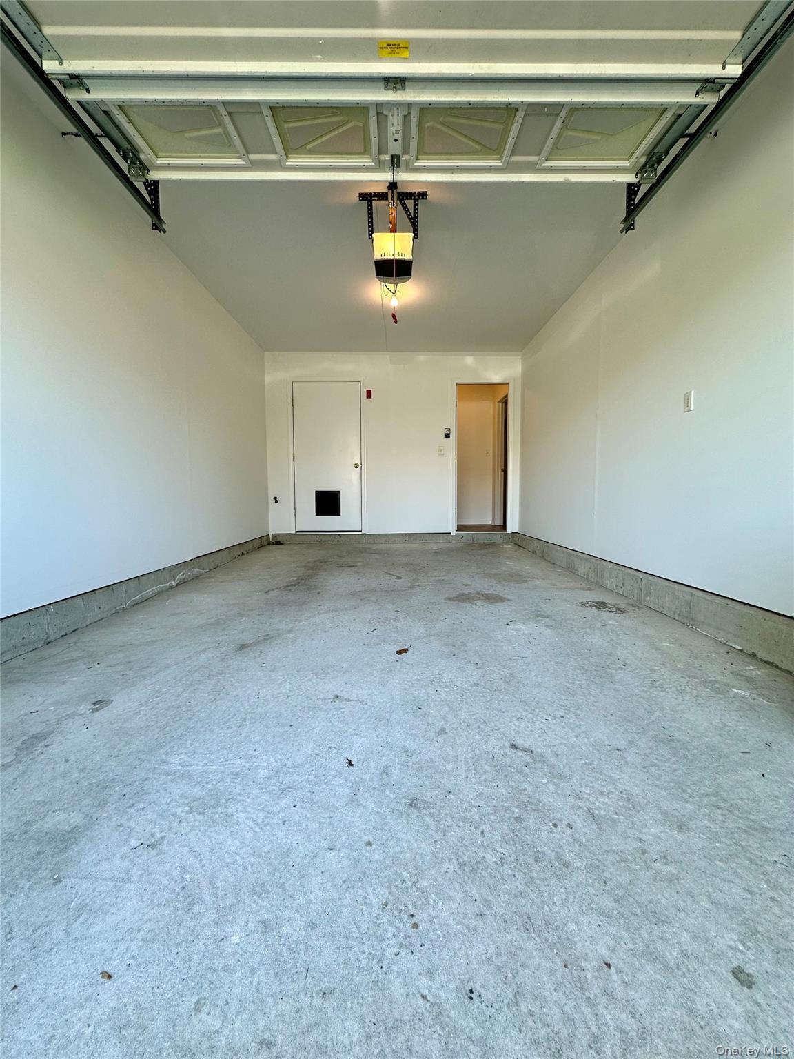 Condo Pebble Beach Suffolk County, NY 11901, MLS-969799-29