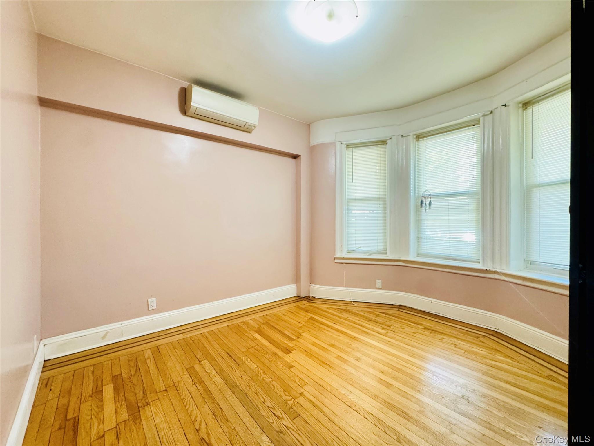 Single Family 85th  Queens, NY 11421, MLS-969810-5