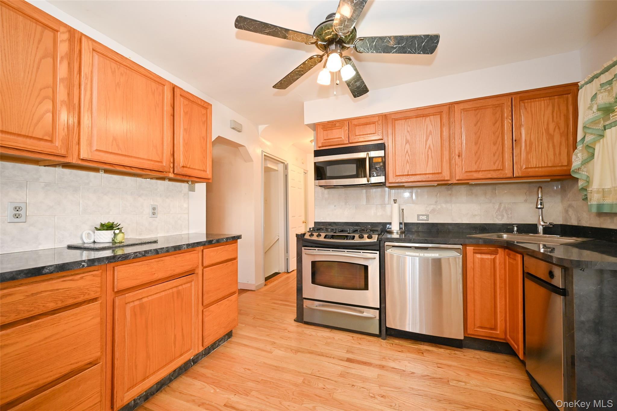 Single Family 263rd  Queens, NY 11004, MLS-969813-5