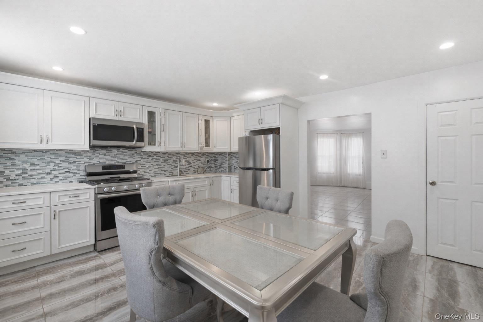 Single Family 71st  Queens, NY 11385, MLS-969843-4