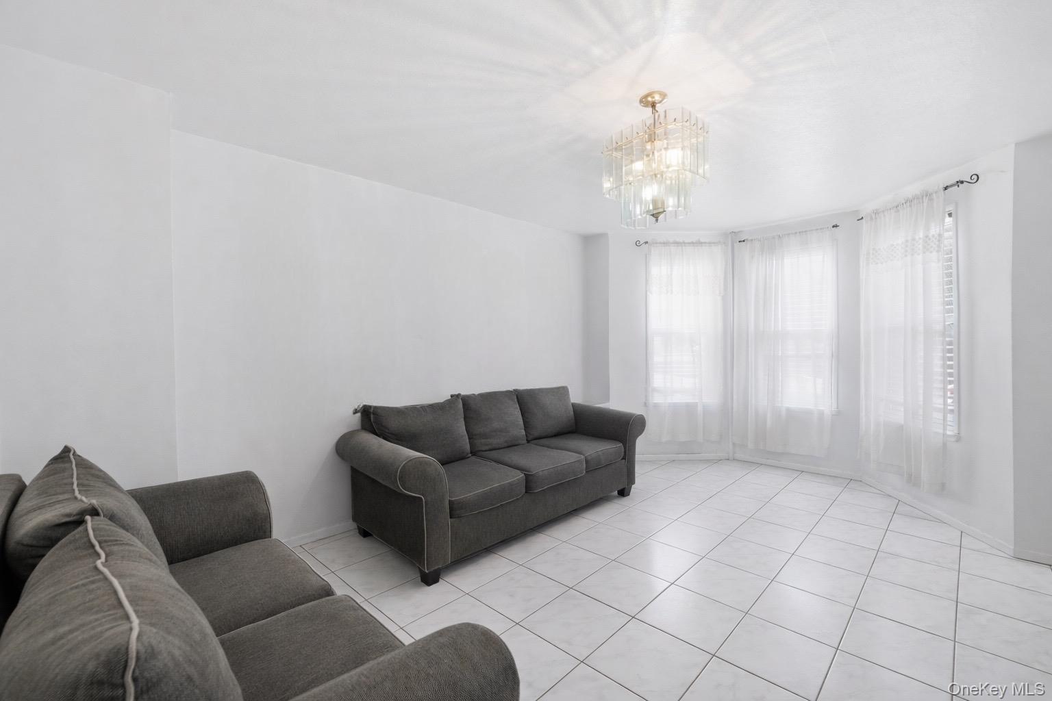 Single Family 71st  Queens, NY 11385, MLS-969843-7