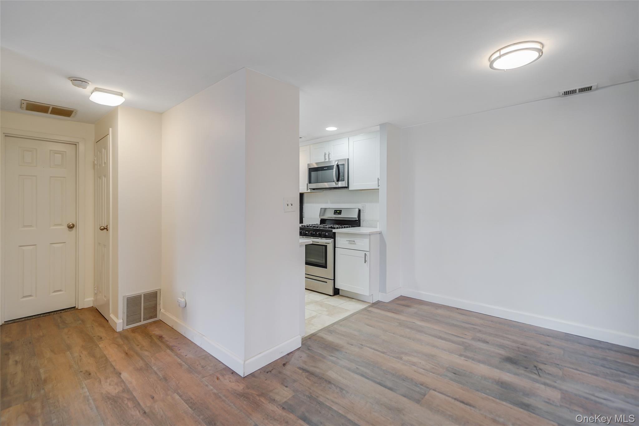 Condo Birchwood  Suffolk County, NY 11763, MLS-969846-12