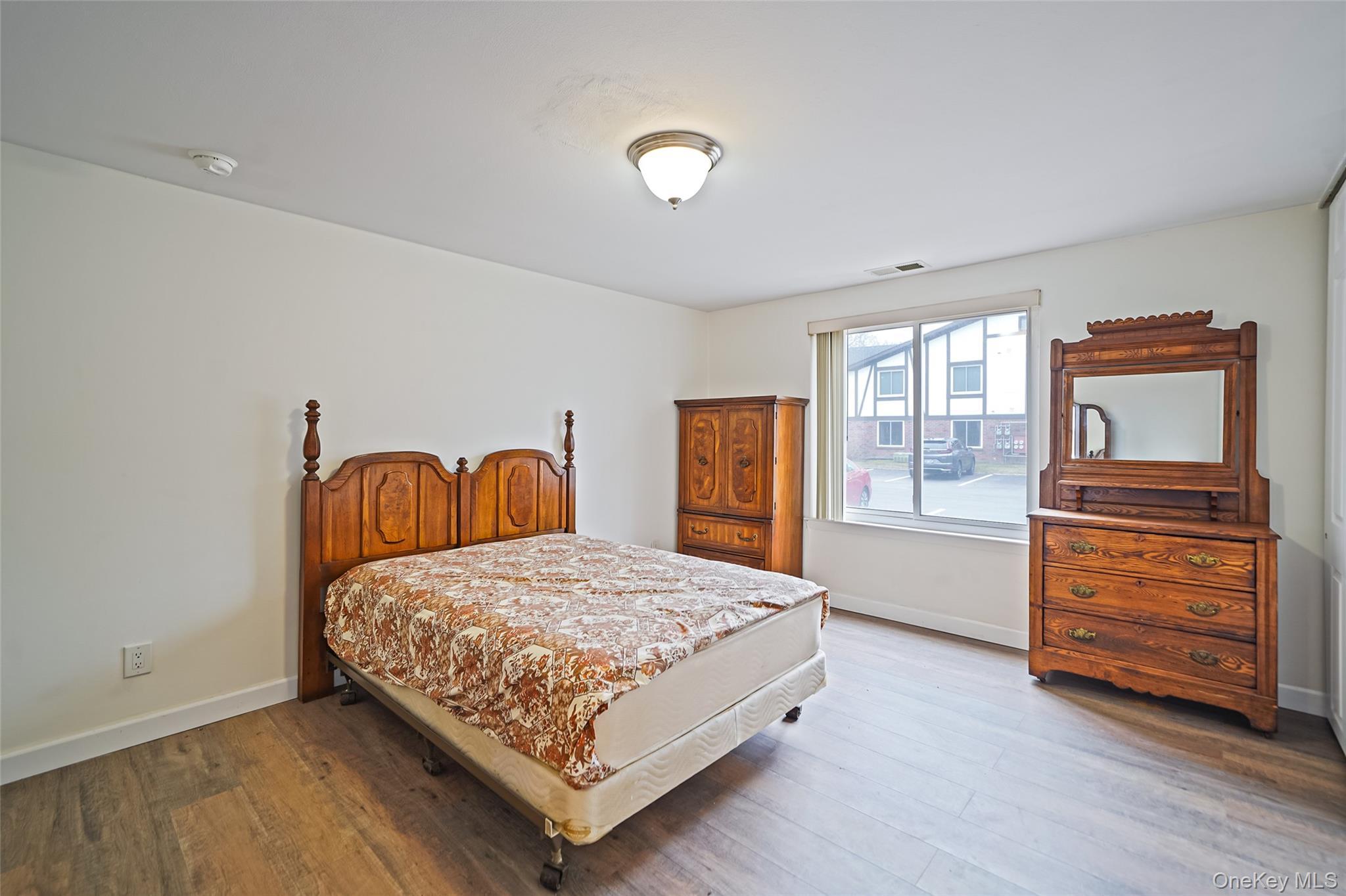 Condo Birchwood  Suffolk County, NY 11763, MLS-969846-17