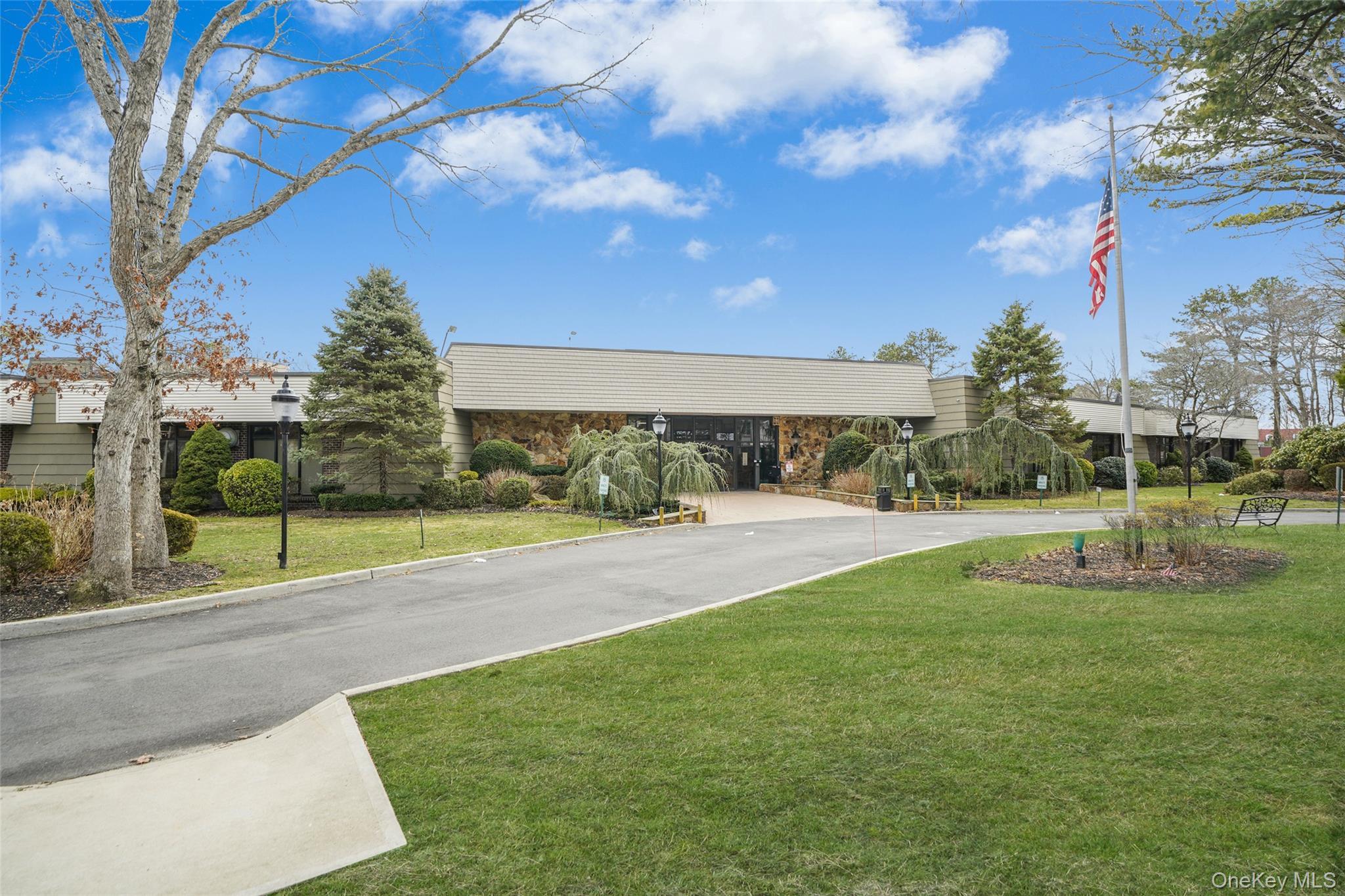 Condo Birchwood  Suffolk County, NY 11763, MLS-969846-22