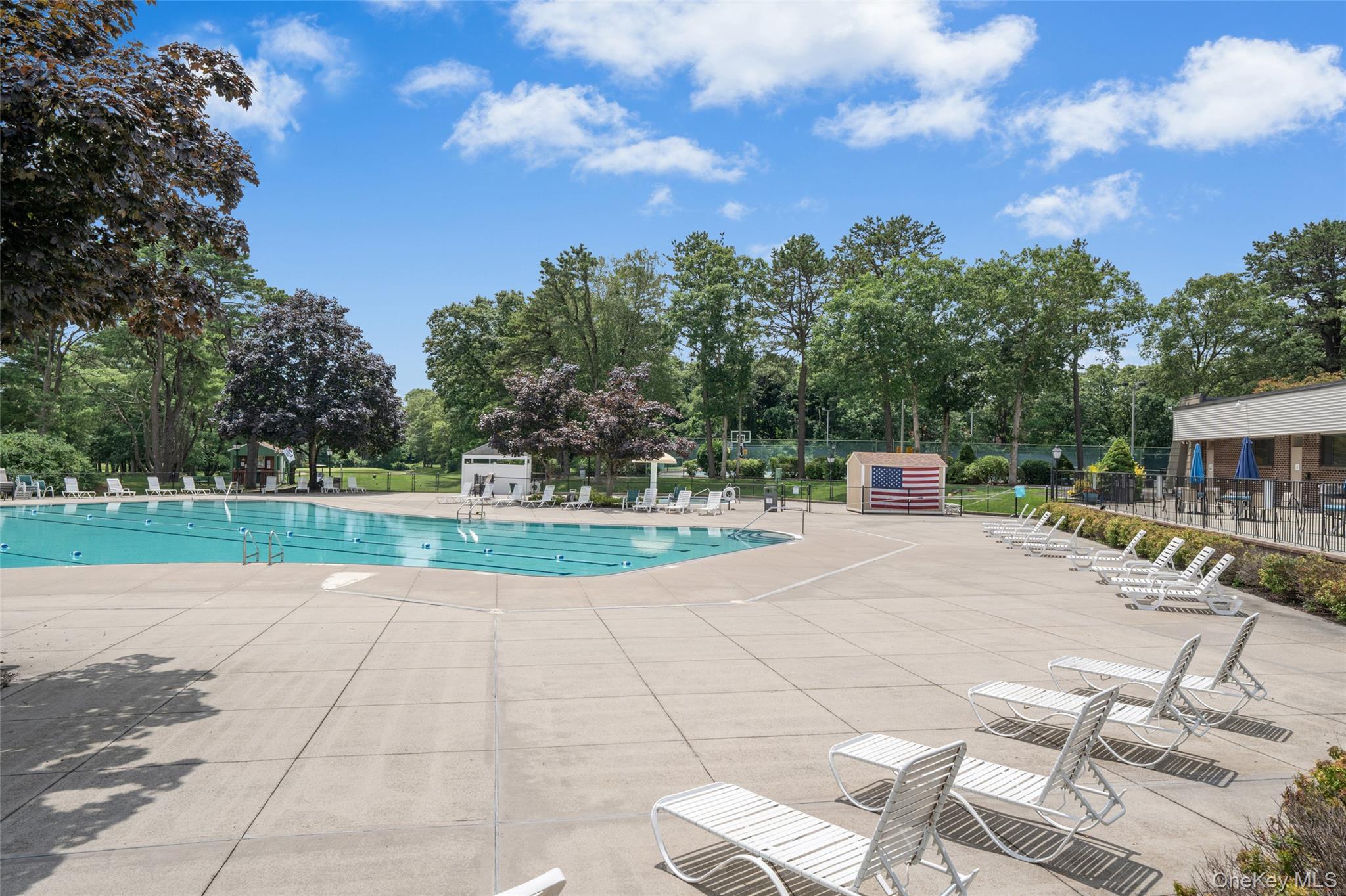 Condo Birchwood  Suffolk County, NY 11763, MLS-969846-27