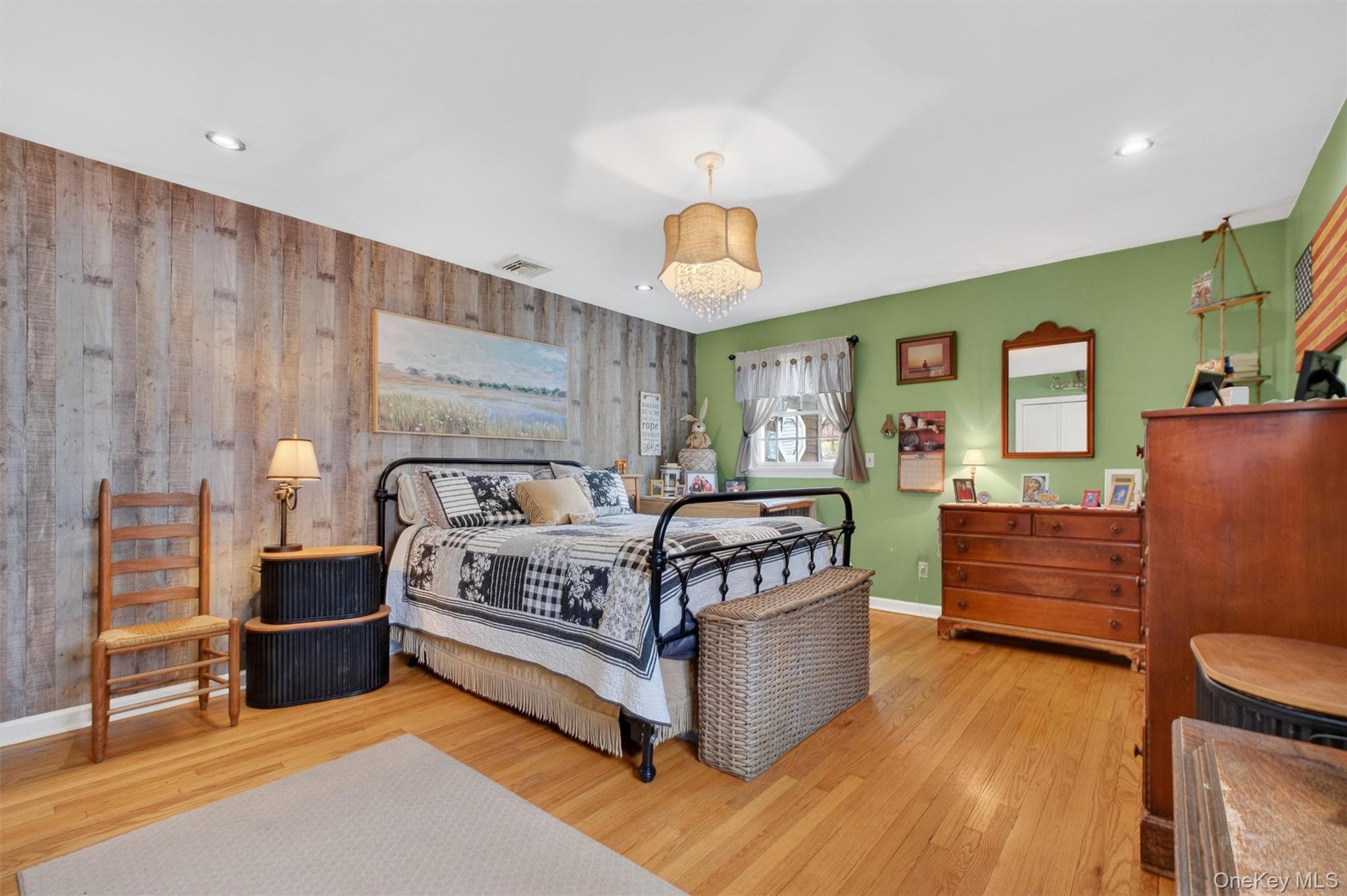 Single Family Williamsburg  Orange County, NY 12550, MLS-969850-23