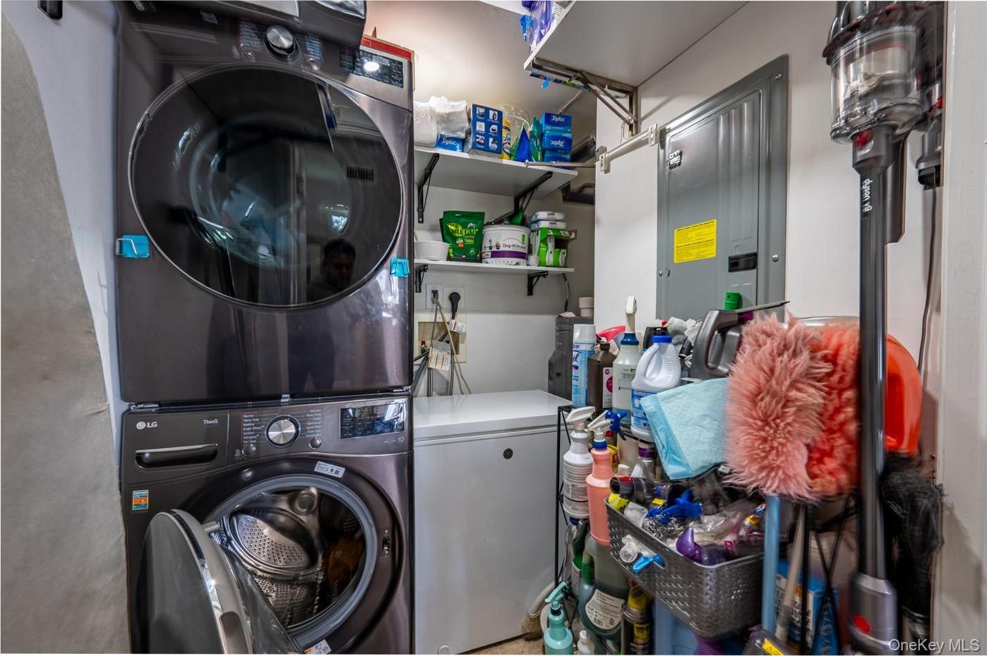 Condo Outlook  Bronx, NY 10465, MLS-969856-14