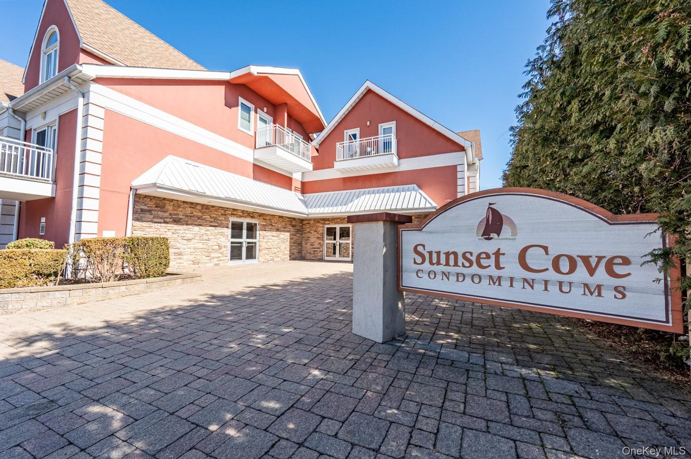 Condo Outlook  Bronx, NY 10465, MLS-969856-25