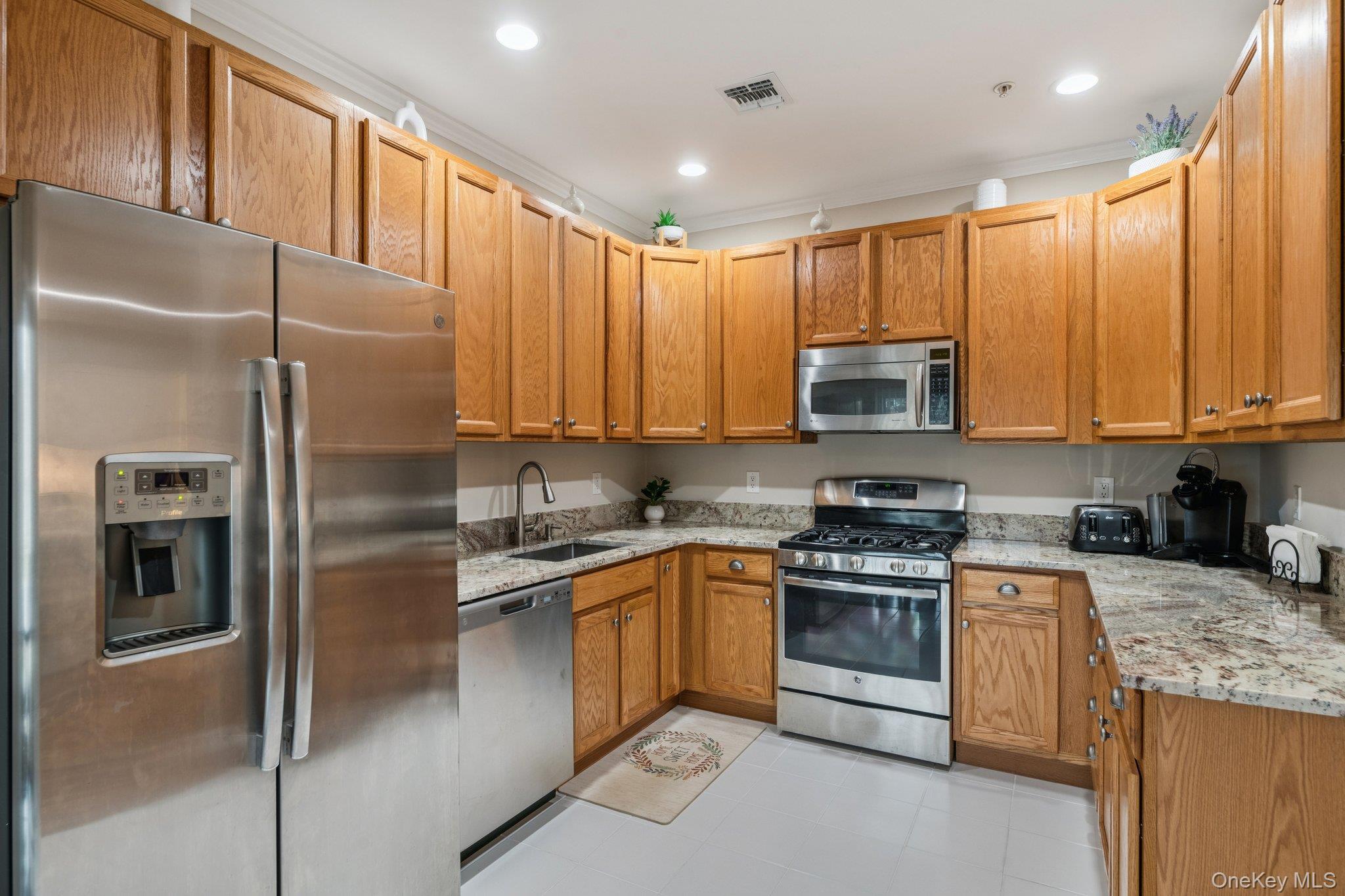 Condo Kettles  Suffolk County, NY 11763, MLS-969859-14