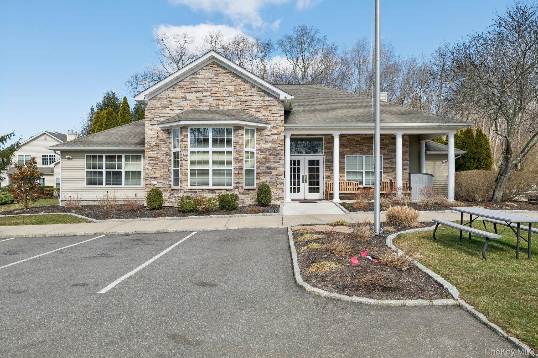 Condo Kettles  Suffolk County, NY 11763, MLS-969859-37