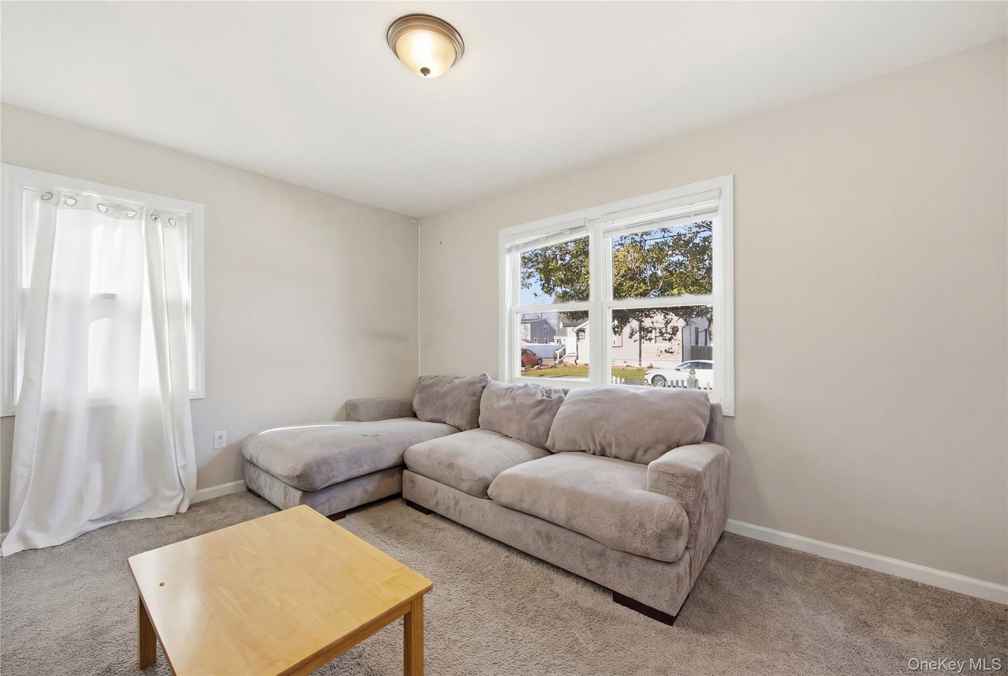 Single Family Prospect  Suffolk County, NY 11726, MLS-969874-6