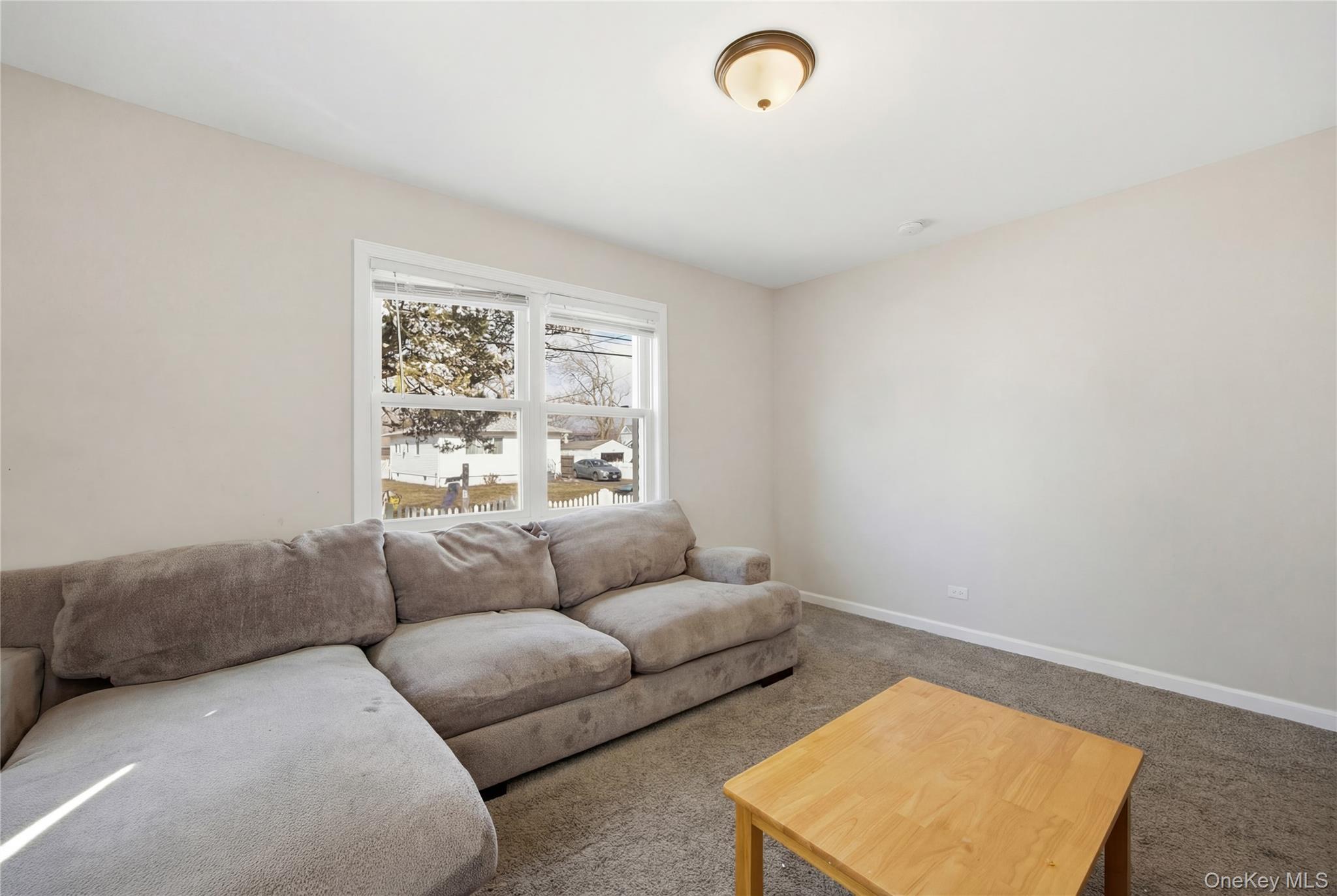 Single Family Prospect  Suffolk County, NY 11726, MLS-969874-7